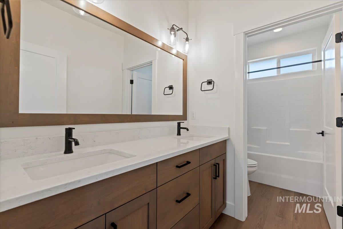 2315 E Monhegan Drive, Eagle, Idaho 83616, 3 Bedrooms, 2.5 Bathrooms, Residential For Sale, Price $649,900,MLS 98964285