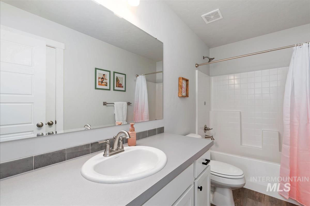 4168 N Parnassus Way, Meridian, Idaho 83646, 3 Bedrooms, 2.5 Bathrooms, Residential For Sale, Price $454,900, 98964288