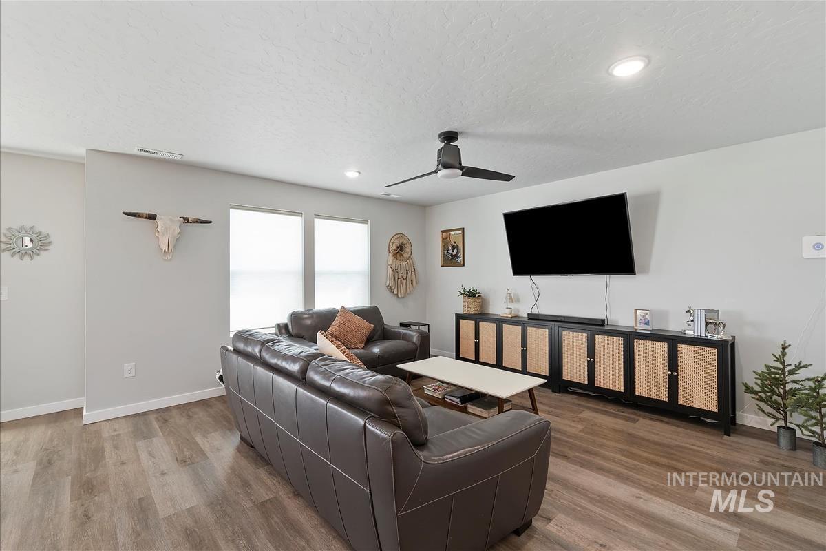 4168 N Parnassus Way, Meridian, Idaho 83646, 3 Bedrooms, 2.5 Bathrooms, Residential For Sale, Price $454,900, 98964288