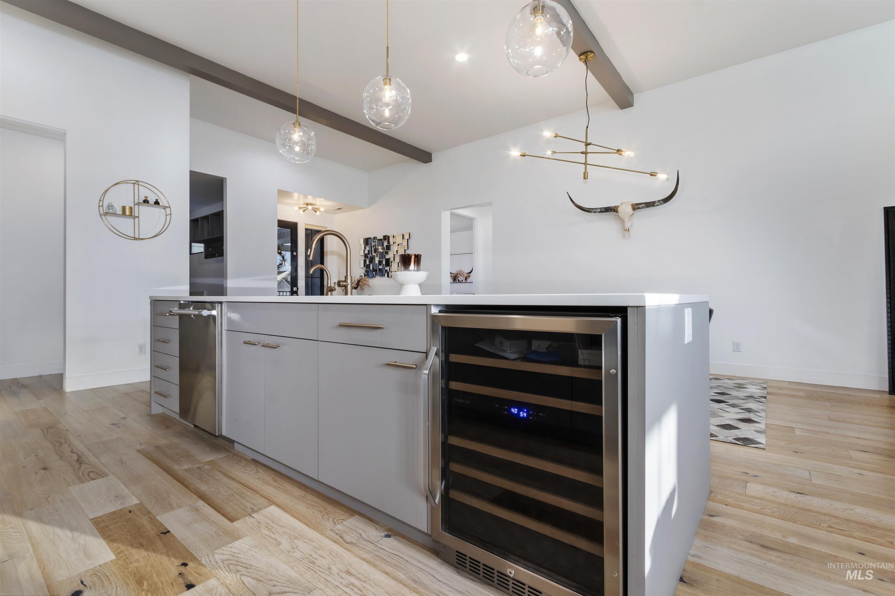 1143 Langford Way, Twin Falls, Idaho 83301, 3 Bedrooms, 3.5 Bathrooms, Residential For Sale, Price $599,500,MLS 98964297