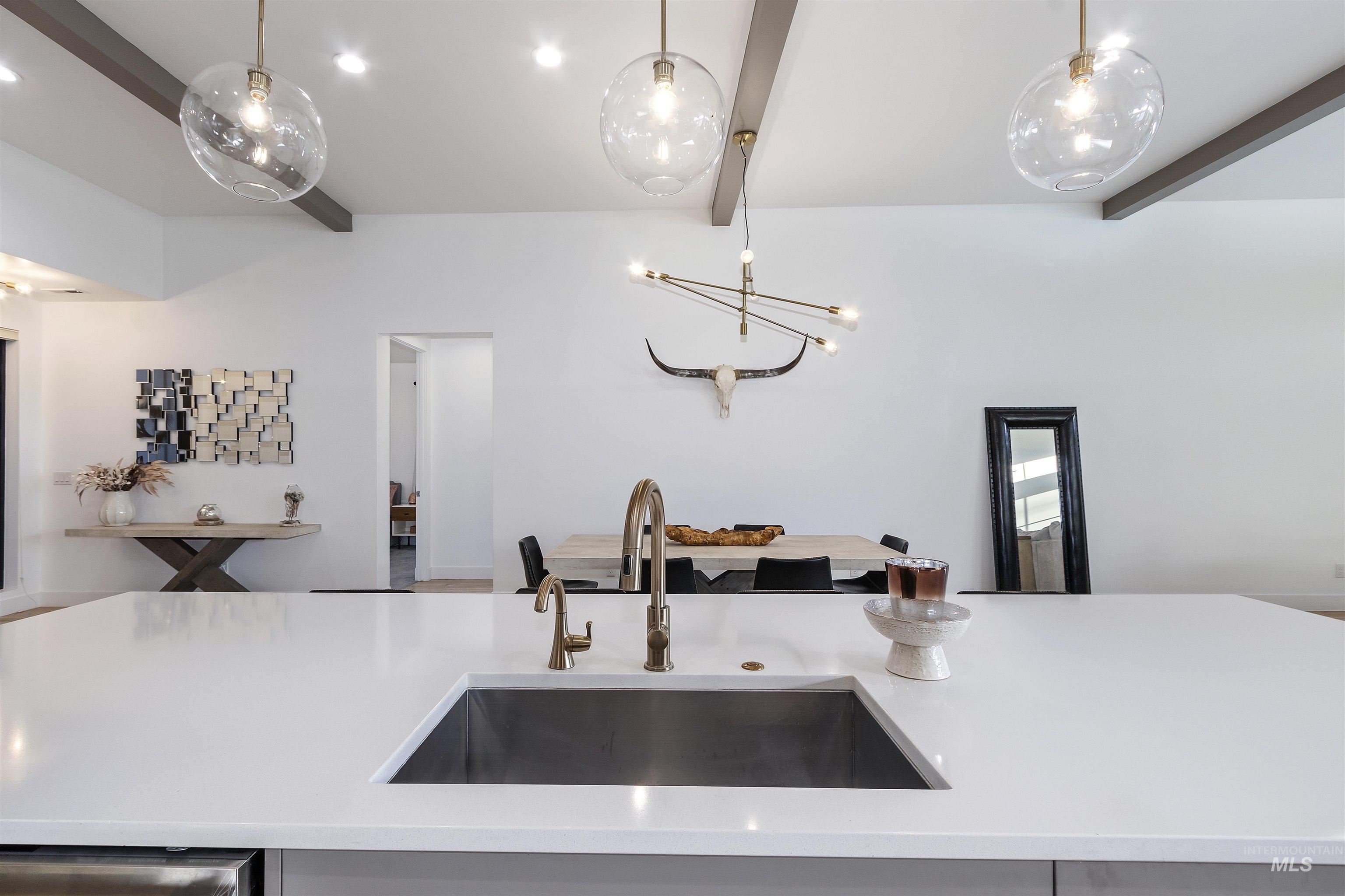 1143 Langford Way, Twin Falls, Idaho 83301, 3 Bedrooms, 3.5 Bathrooms, Residential For Sale, Price $599,500,MLS 98964297