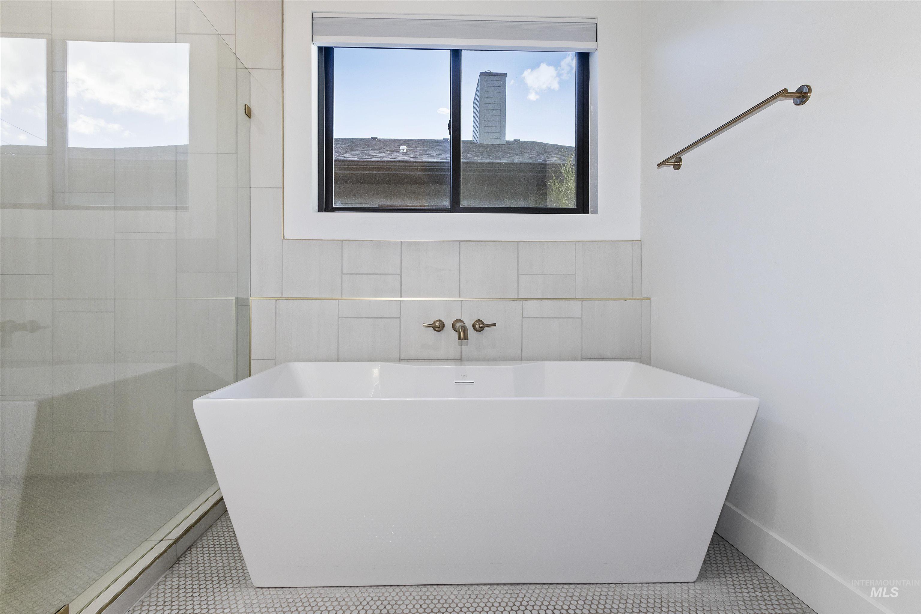 1143 Langford Way, Twin Falls, Idaho 83301, 3 Bedrooms, 3.5 Bathrooms, Residential For Sale, Price $599,500,MLS 98964297