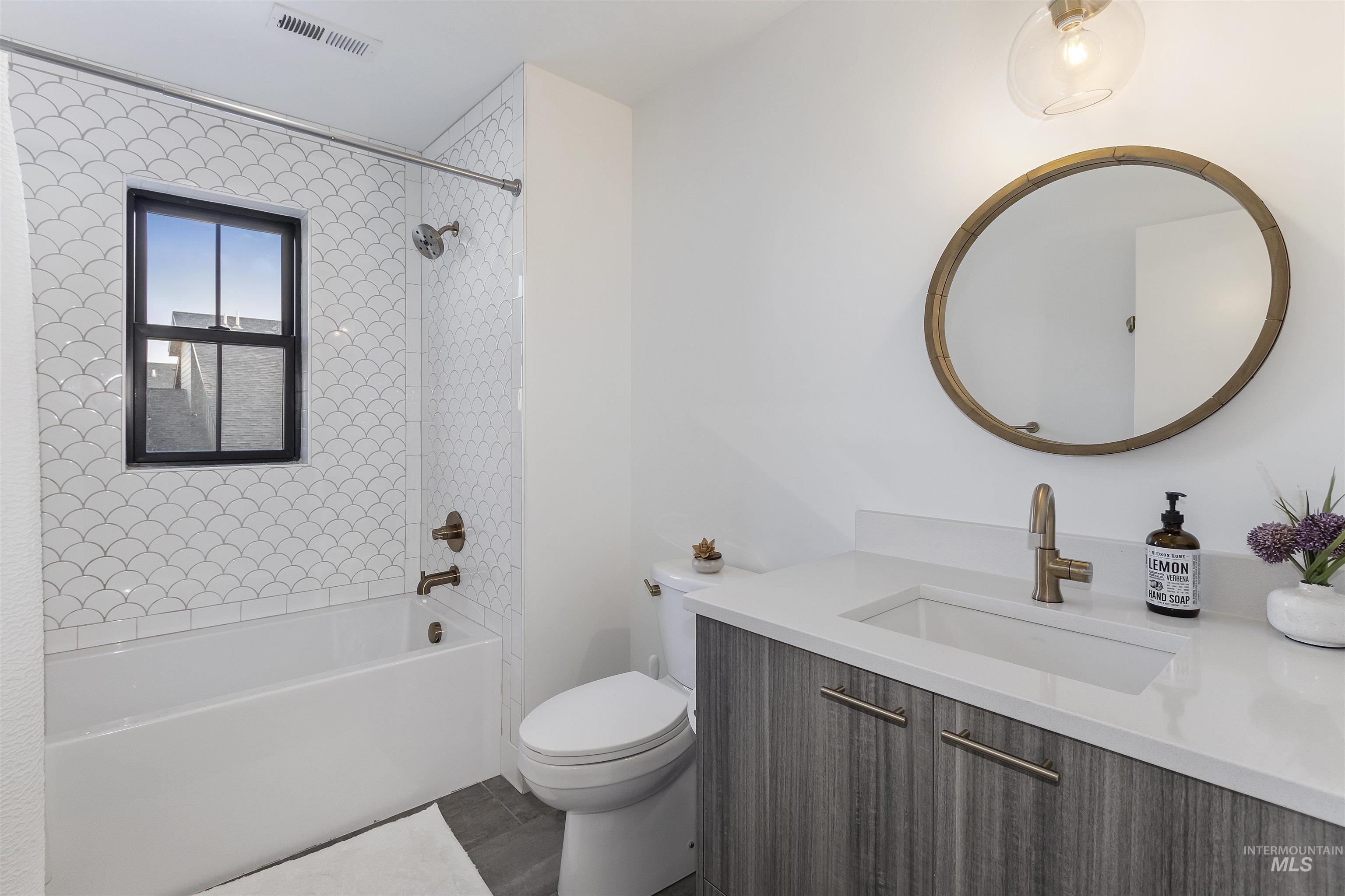 1143 Langford Way, Twin Falls, Idaho 83301, 3 Bedrooms, 3.5 Bathrooms, Residential For Sale, Price $599,500,MLS 98964297