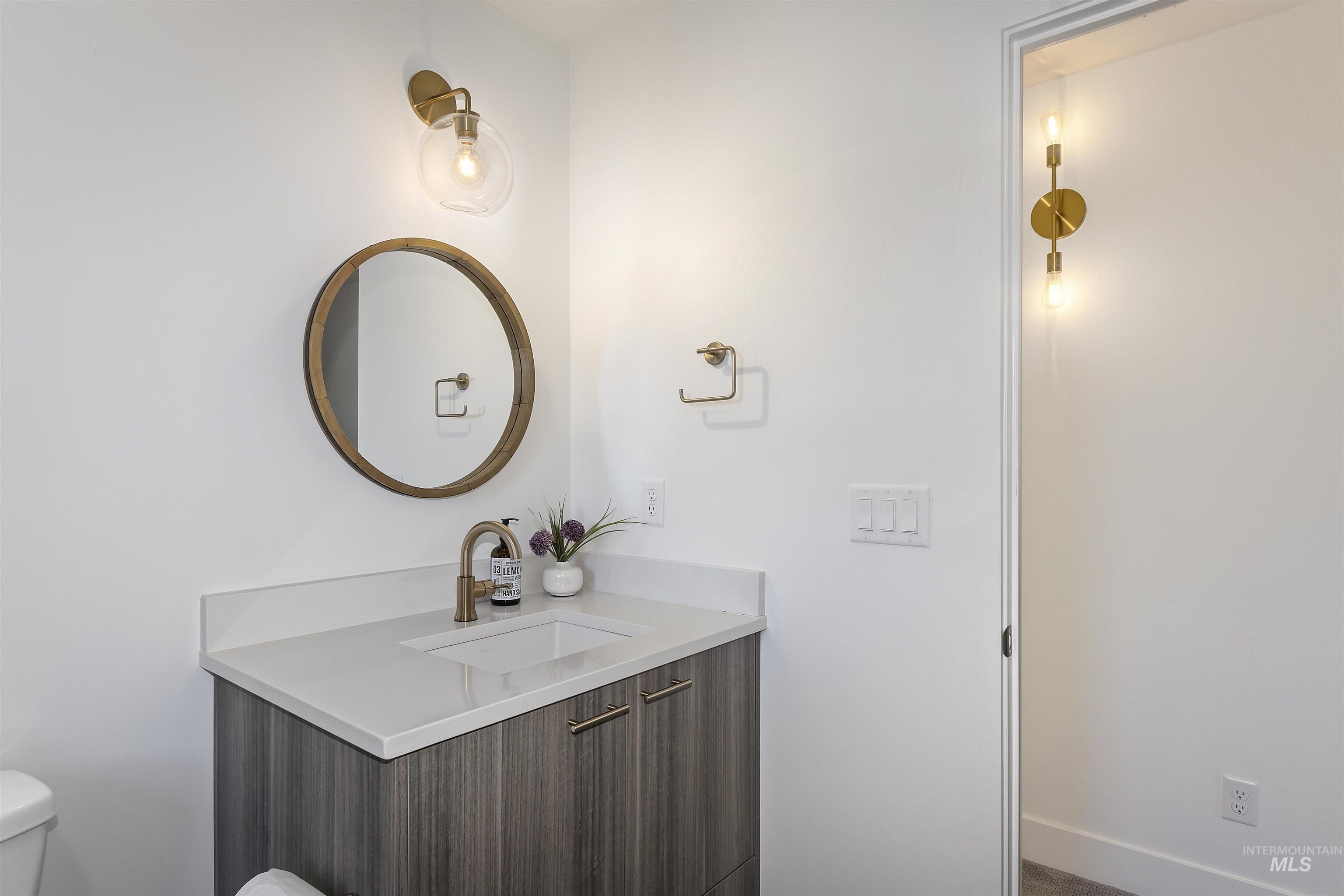 1143 Langford Way, Twin Falls, Idaho 83301, 3 Bedrooms, 3.5 Bathrooms, Residential For Sale, Price $599,500,MLS 98964297