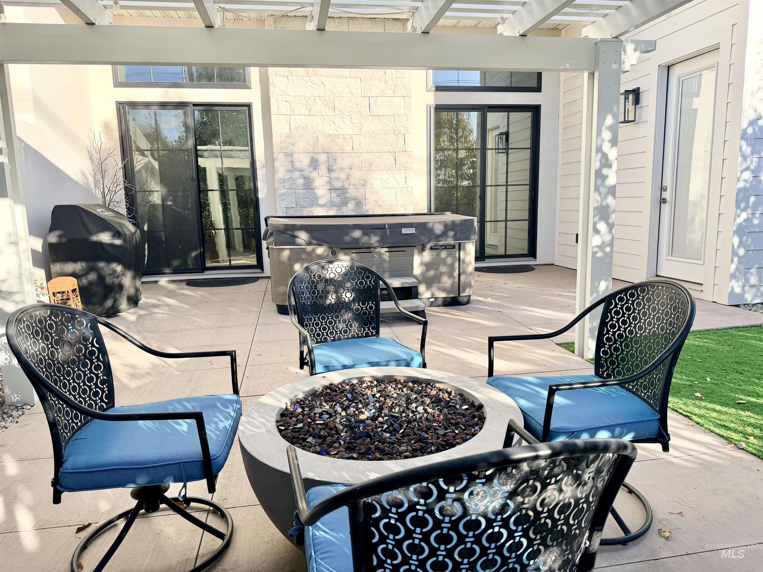 1143 Langford Way, Twin Falls, Idaho 83301, 3 Bedrooms, 3.5 Bathrooms, Residential For Sale, Price $599,500,MLS 98964297