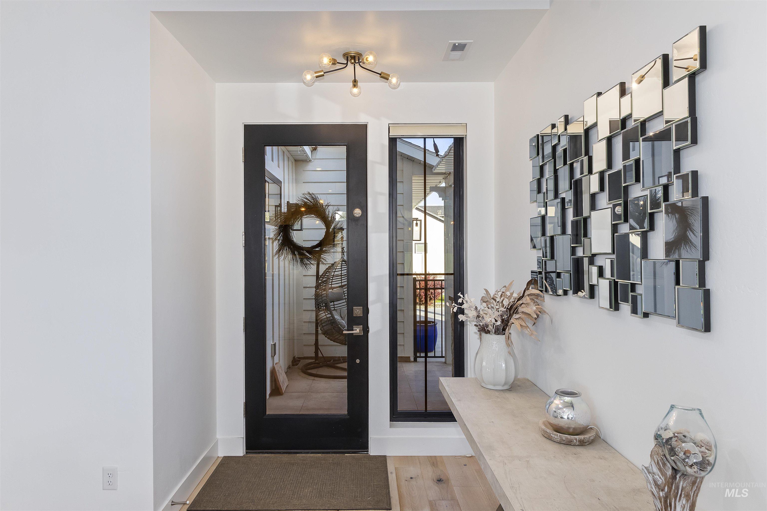 1143 Langford Way, Twin Falls, Idaho 83301, 3 Bedrooms, 3.5 Bathrooms, Residential For Sale, Price $599,500,MLS 98964297