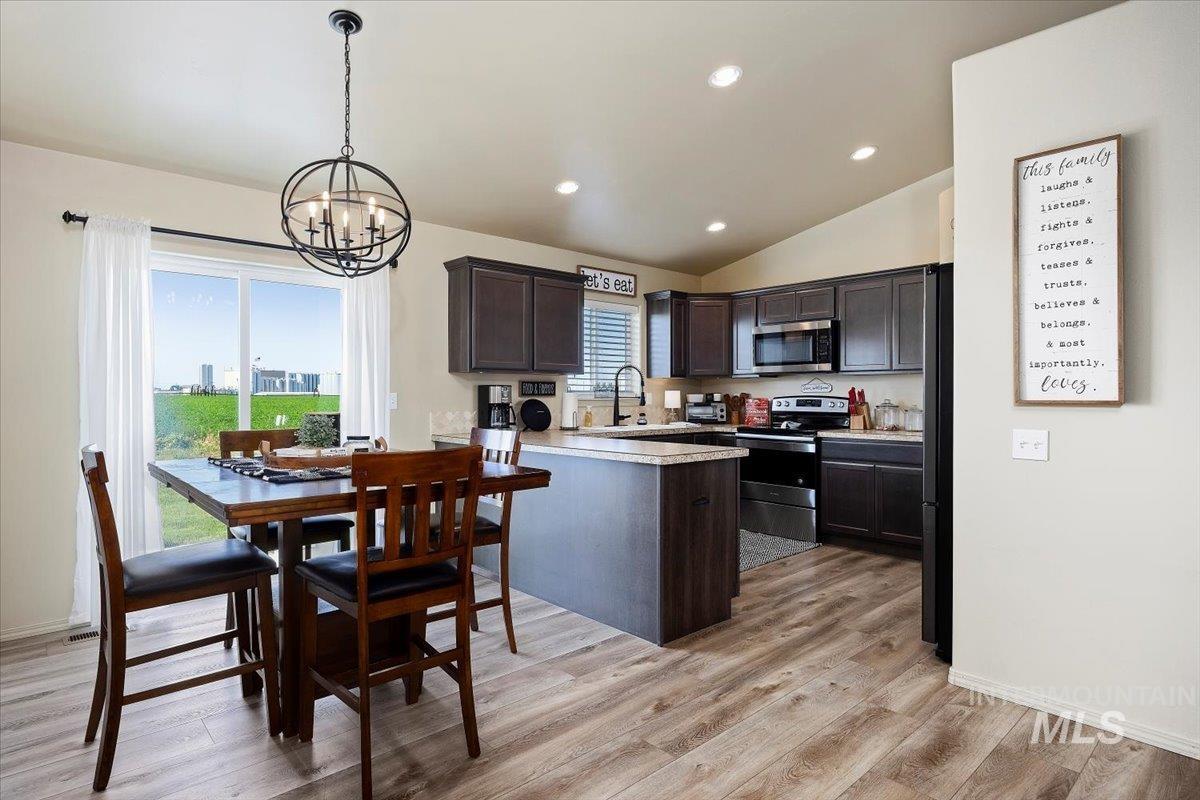 409 W Ave K, Jerome, Idaho 83338, 3 Bedrooms, 2 Bathrooms, Residential For Sale, Price $339,900,MLS 98964308