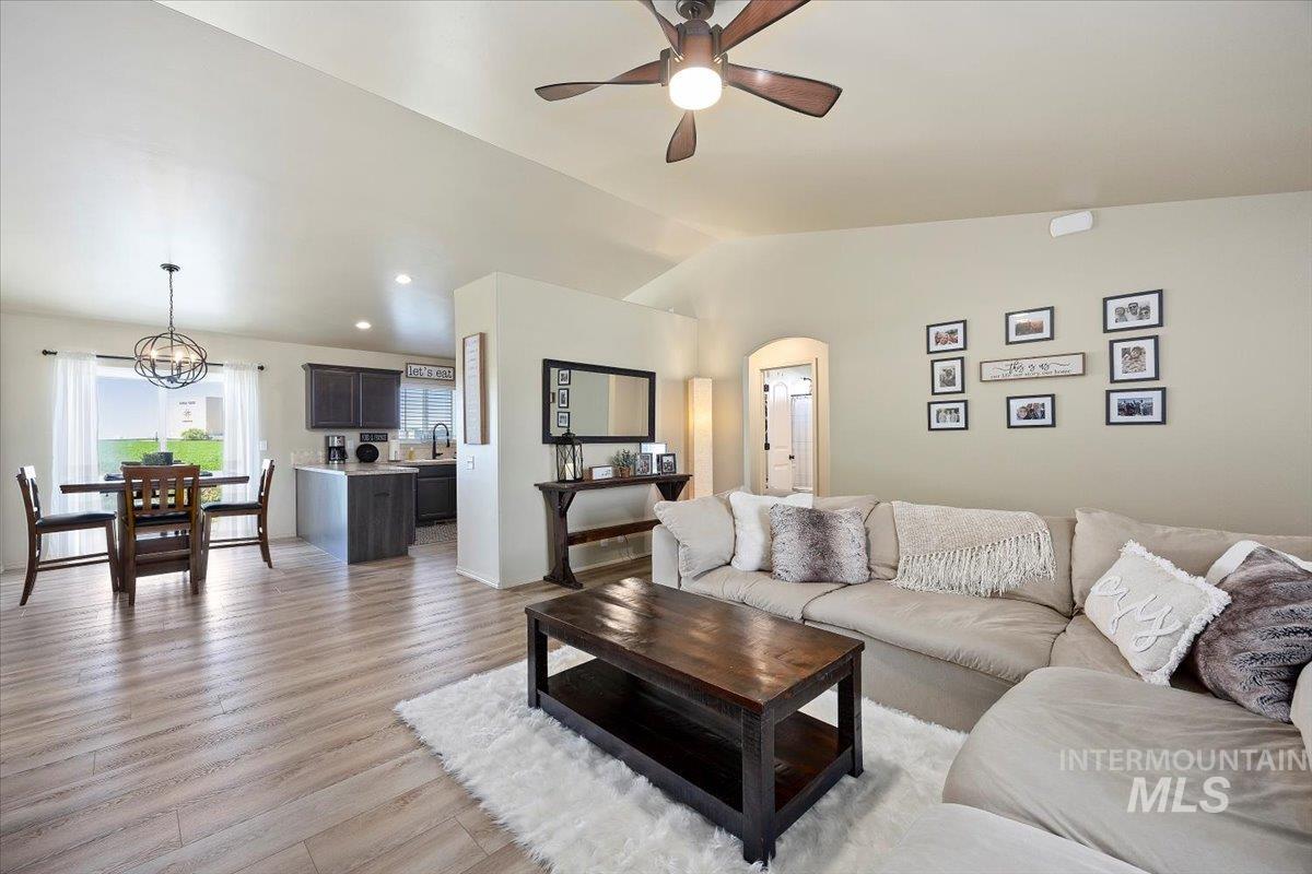 409 W Ave K, Jerome, Idaho 83338, 3 Bedrooms, 2 Bathrooms, Residential For Sale, Price $339,900,MLS 98964308