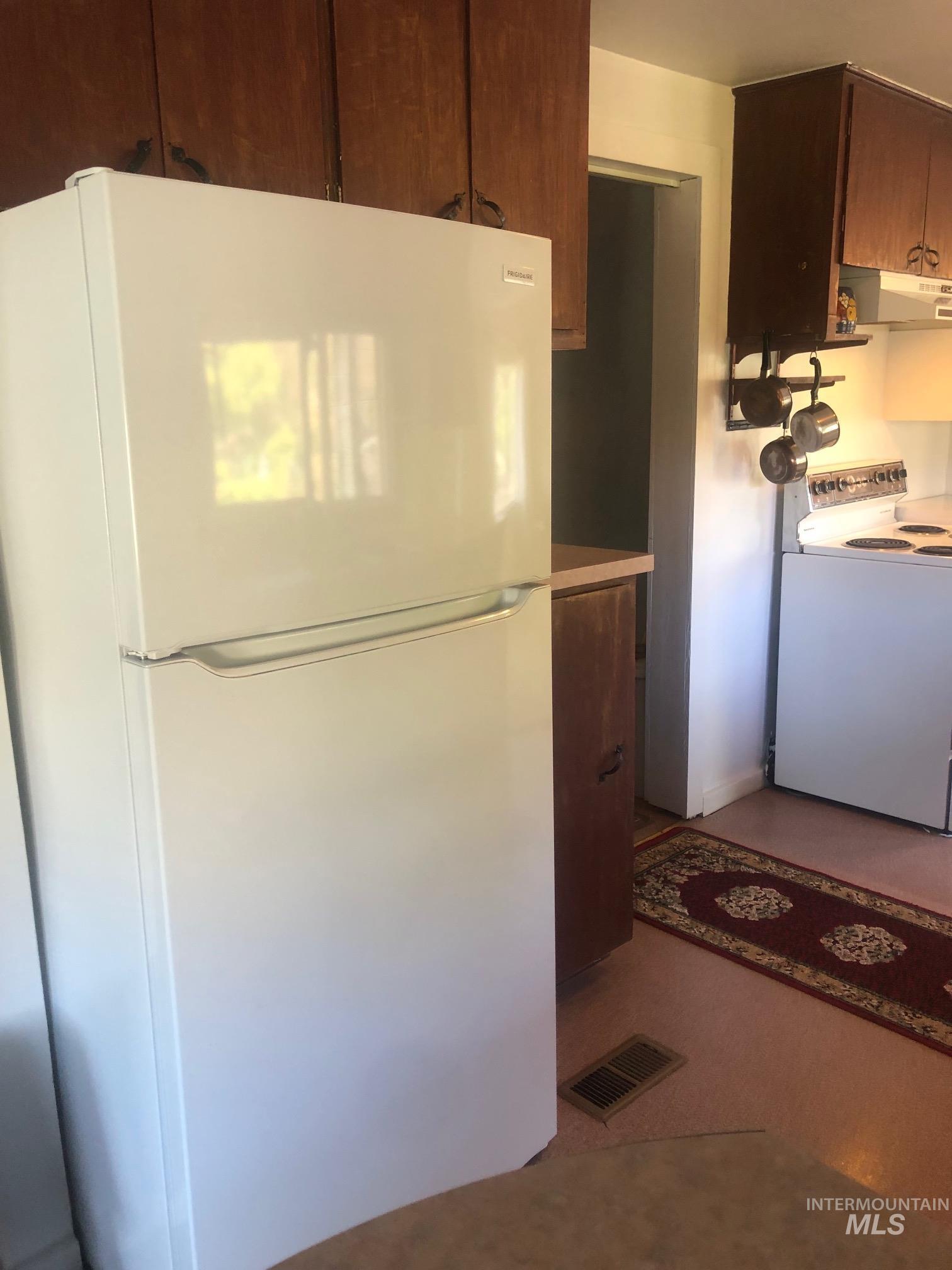 323 Hays, Asotin, Washington 99402, 3 Bedrooms, 2 Bathrooms, Residential For Sale, Price $355,000,MLS 98964313