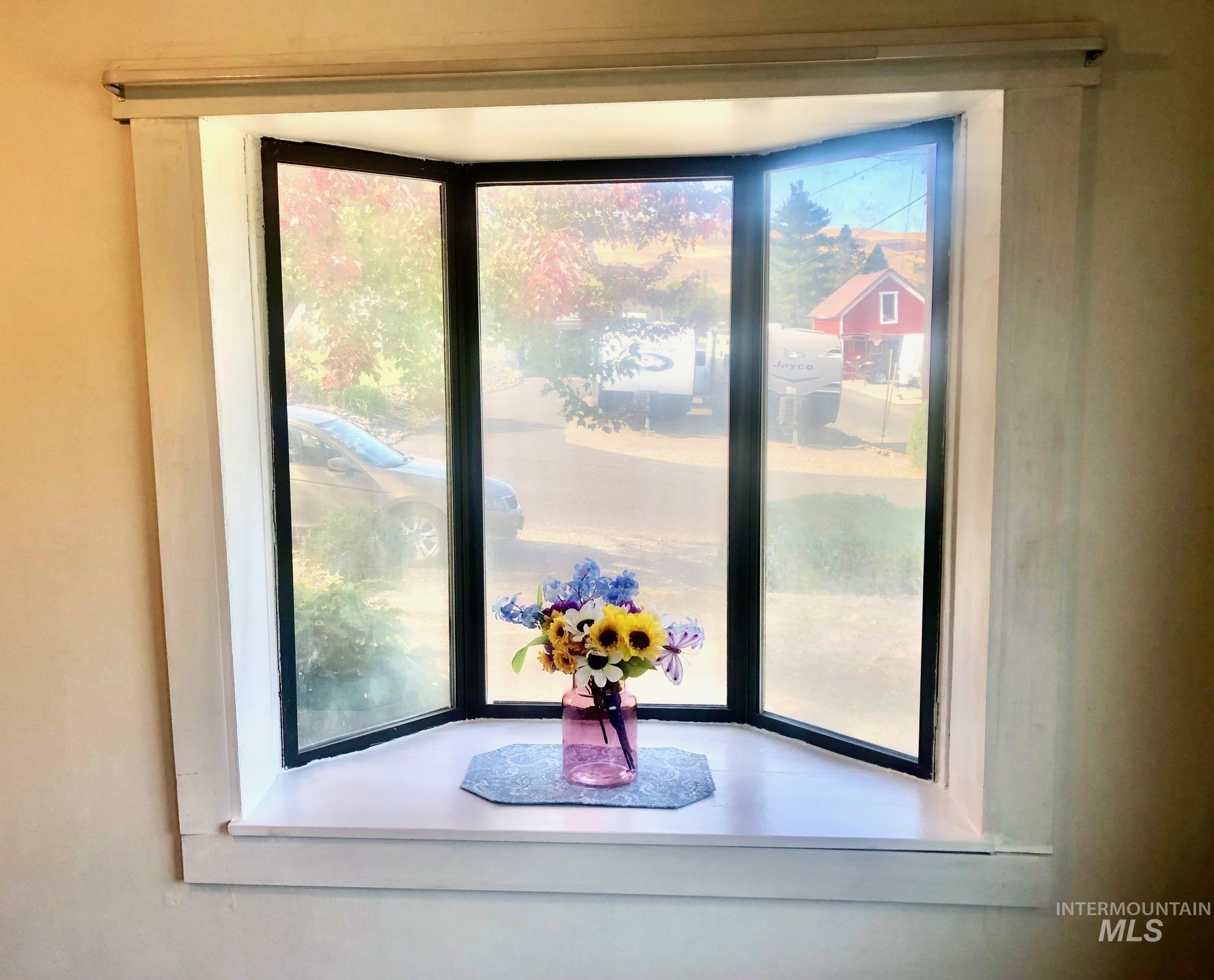 323 Hays, Asotin, Washington 99402, 3 Bedrooms, 2 Bathrooms, Residential For Sale, Price $355,000,MLS 98964313