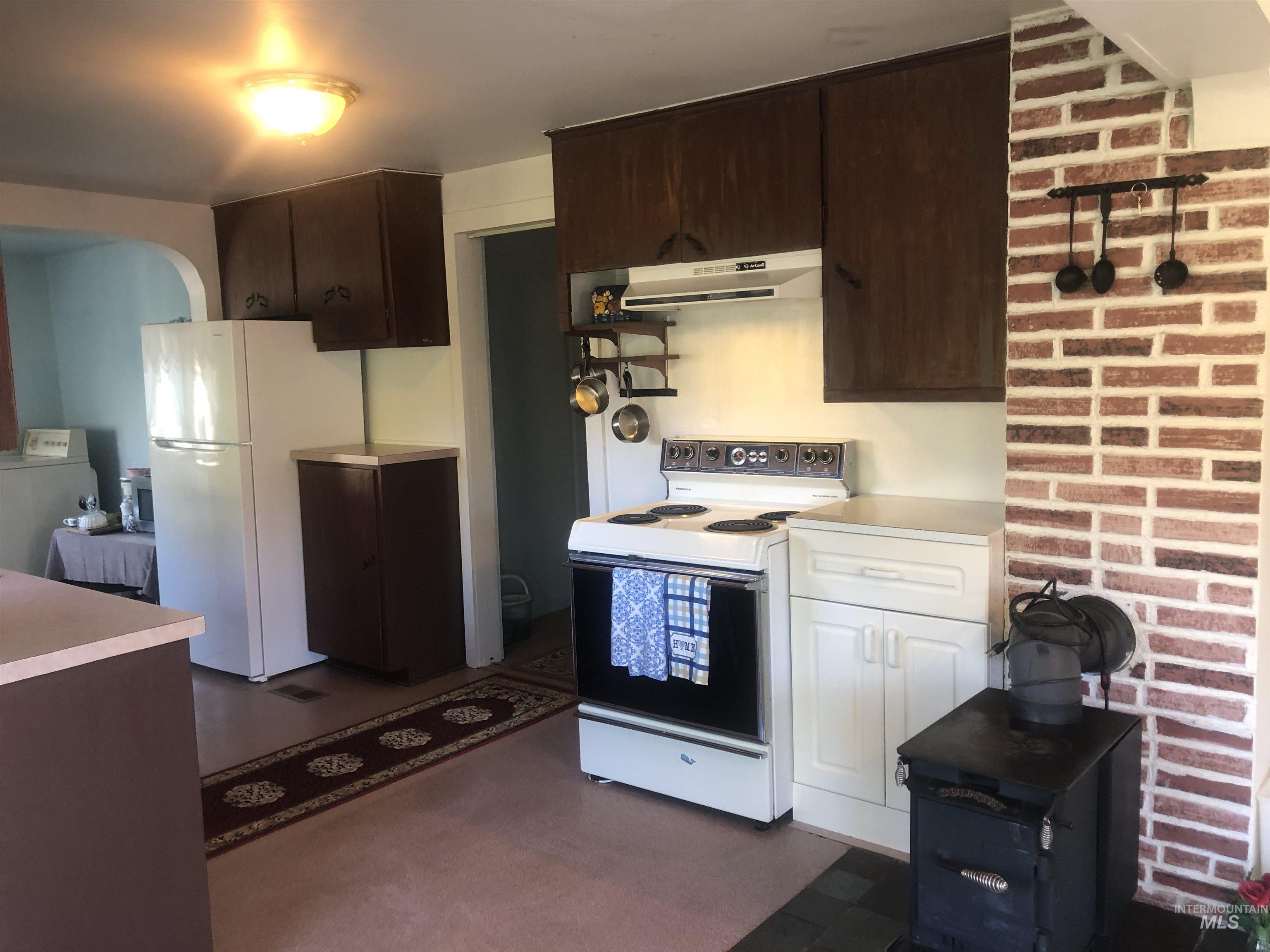 323 Hays, Asotin, Washington 99402, 3 Bedrooms, 2 Bathrooms, Residential For Sale, Price $355,000,MLS 98964313