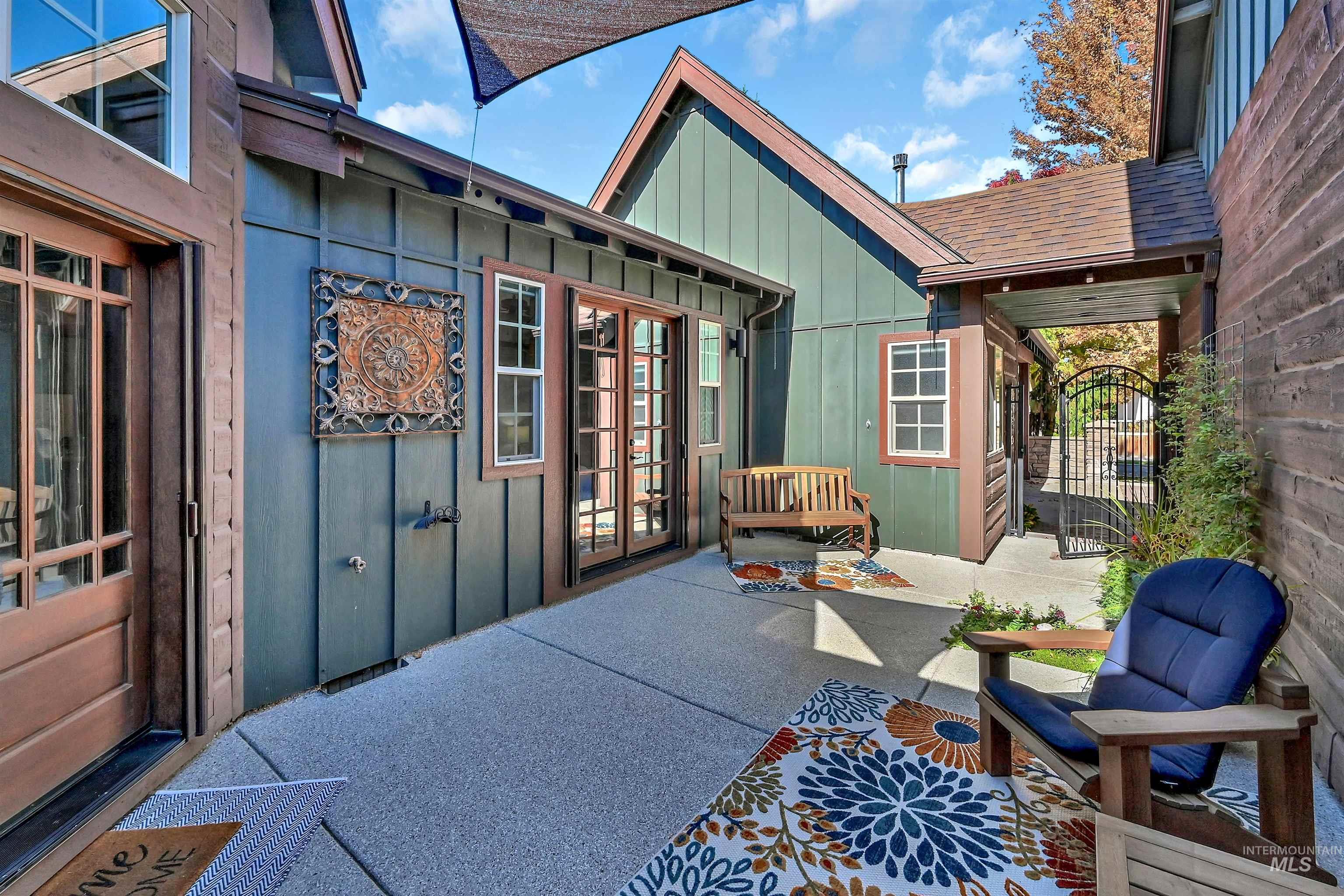 9685 W Sultana Drive, Garden City, Idaho 83714, 2 Bedrooms, 2.5 Bathrooms, Residential For Sale, Price $718,000,MLS 98964335