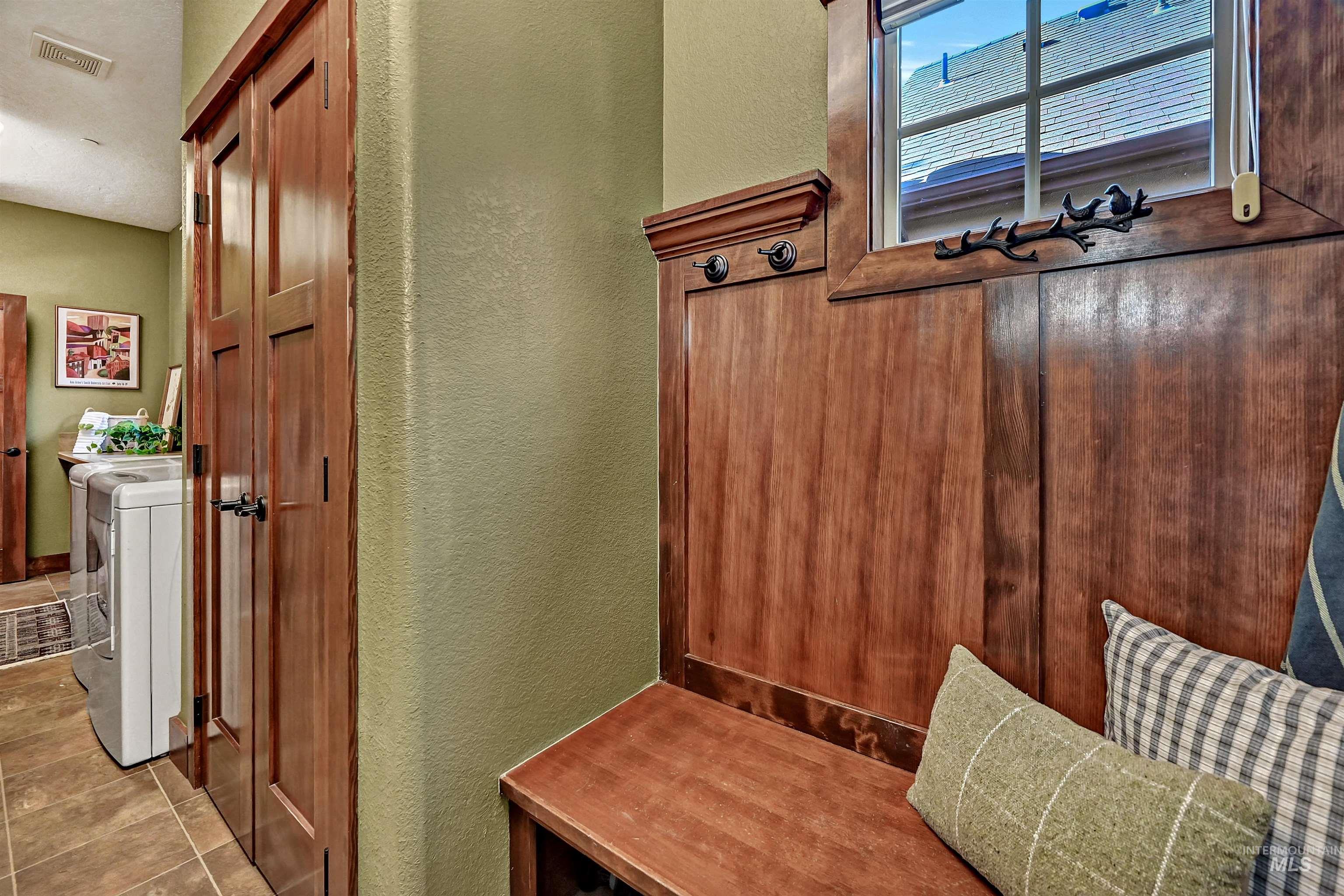 9685 W Sultana Drive, Garden City, Idaho 83714, 2 Bedrooms, 2.5 Bathrooms, Residential For Sale, Price $718,000,MLS 98964335