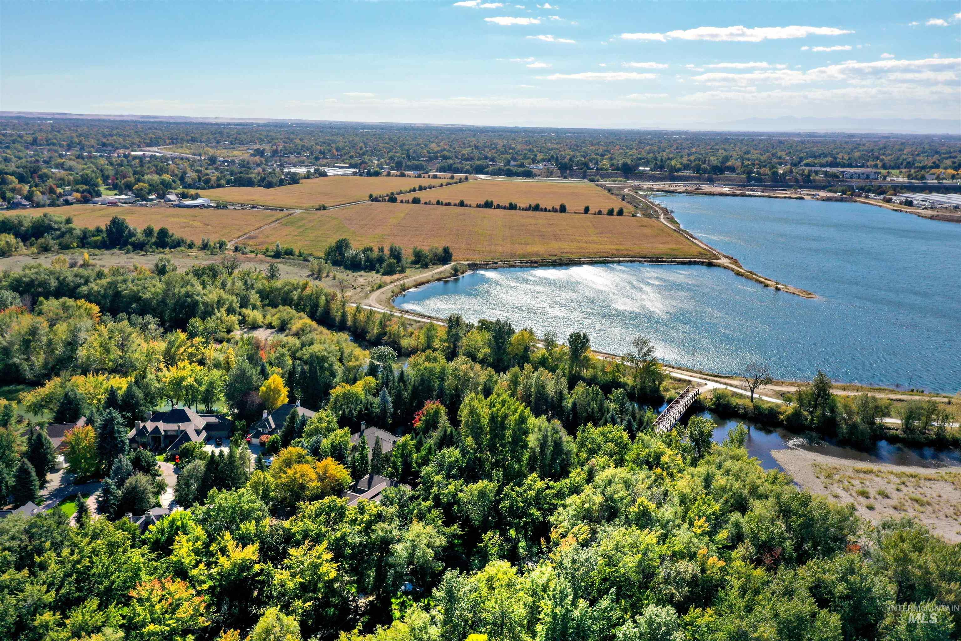 9685 W Sultana Drive, Garden City, Idaho 83714, 2 Bedrooms, 2.5 Bathrooms, Residential For Sale, Price $718,000,MLS 98964335