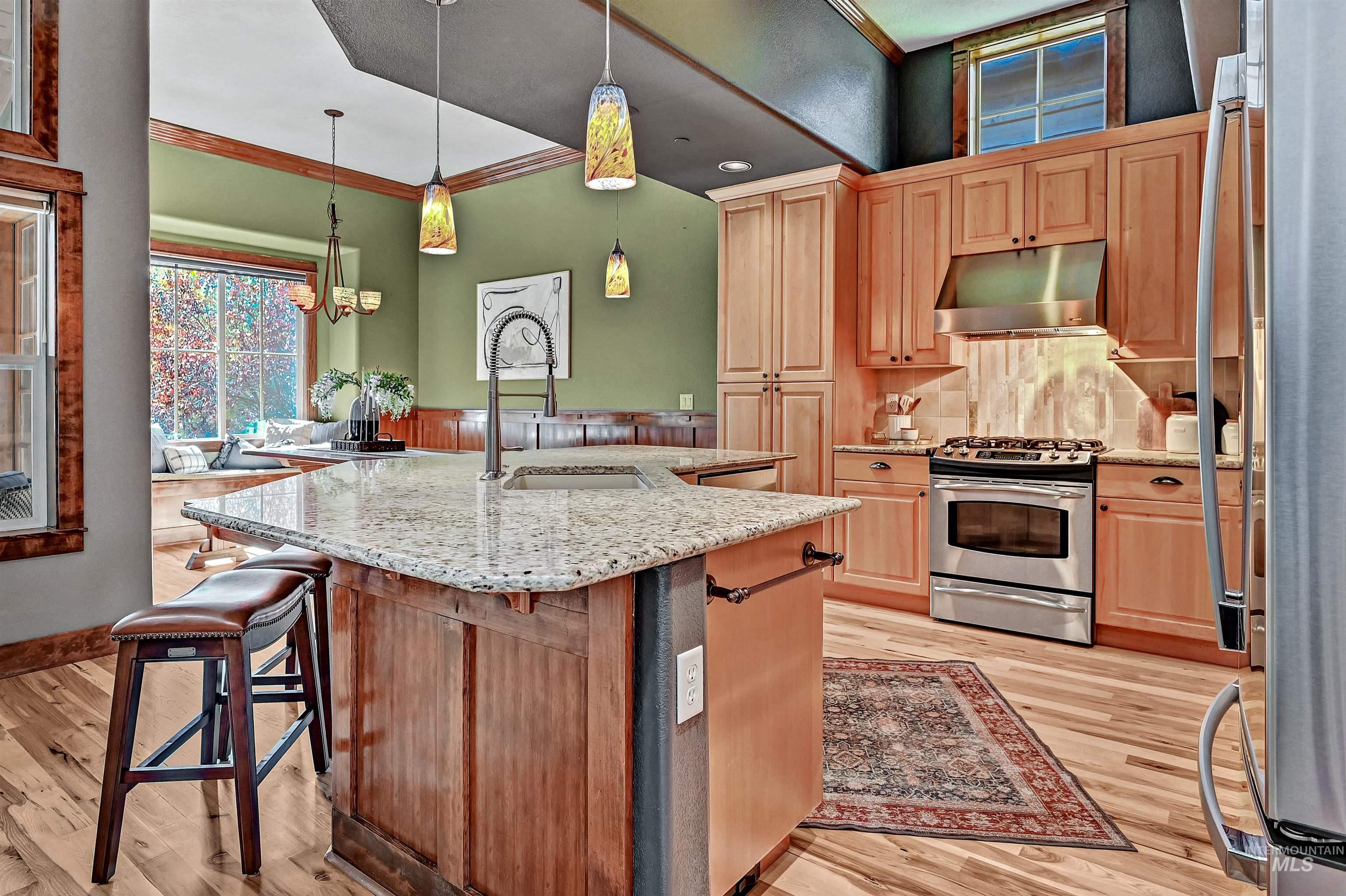 9685 W Sultana Drive, Garden City, Idaho 83714, 2 Bedrooms, 2.5 Bathrooms, Residential For Sale, Price $718,000,MLS 98964335