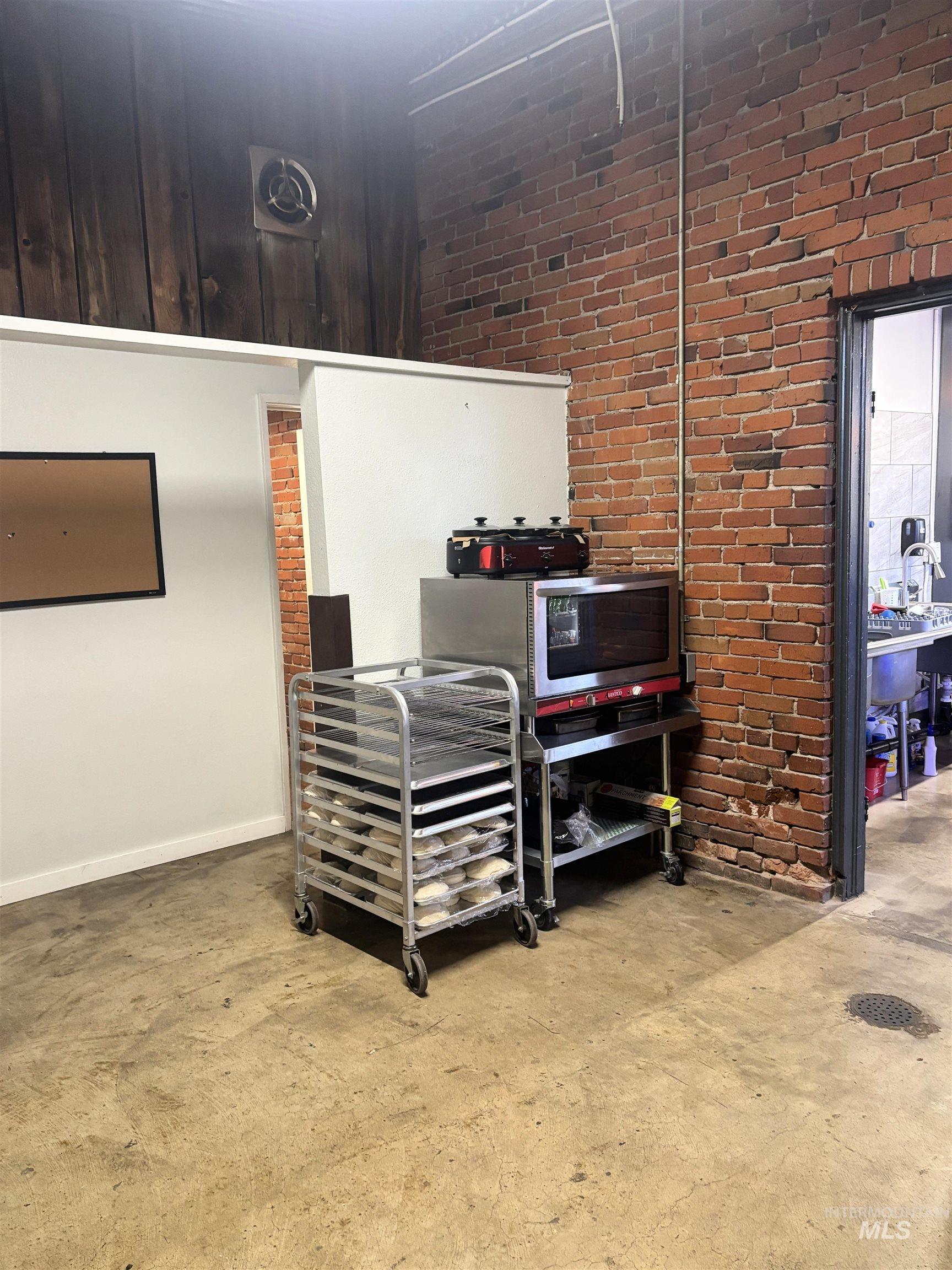 301 Main Street, Juliaetta, Idaho 83535, Business/Commercial For Sale, Price $165,000, 98964346