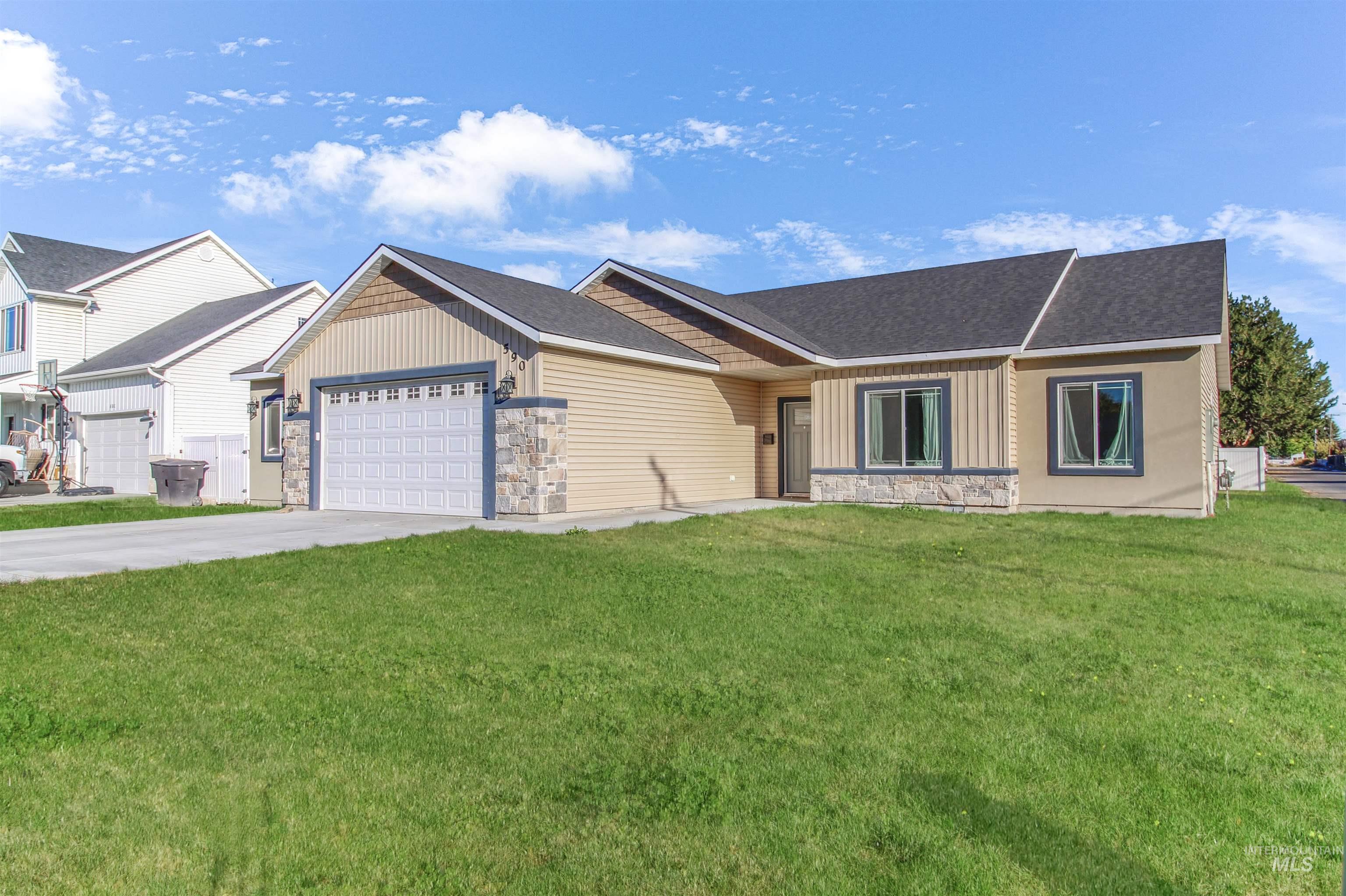 590 W 24th Street, Burley, Idaho 83318, 4 Bedrooms, 2 Bathrooms, Residential For Sale, Price $405,000,MLS 98964360