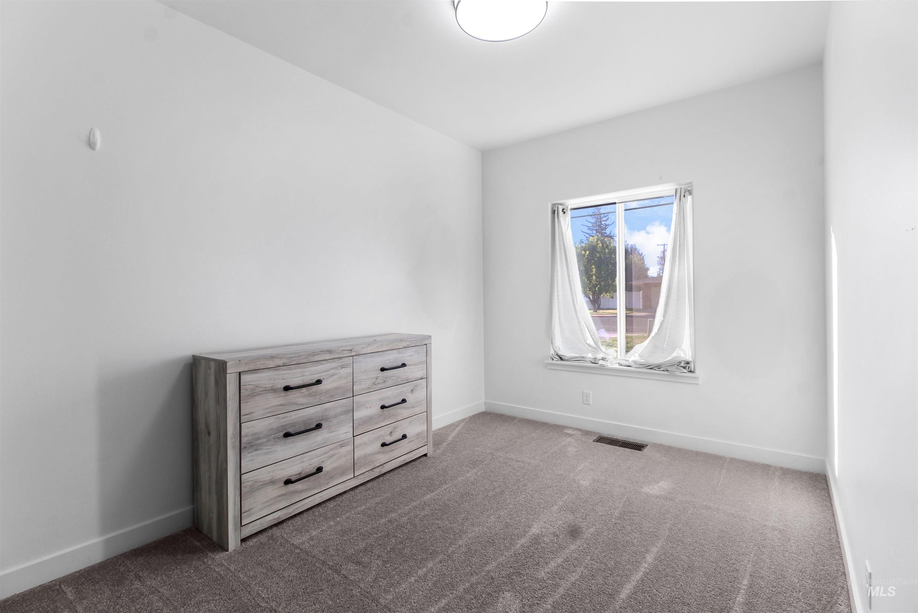 590 W 24th Street, Burley, Idaho 83318, 4 Bedrooms, 2 Bathrooms, Residential For Sale, Price $405,000,MLS 98964360