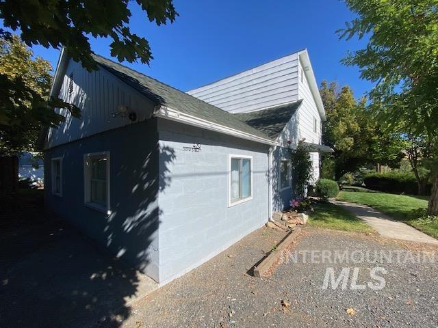 429 30th St., Lewiston, Idaho 83501, 4 Bedrooms, 1 Bathroom, Residential For Sale, Price $345,000,MLS 98964370