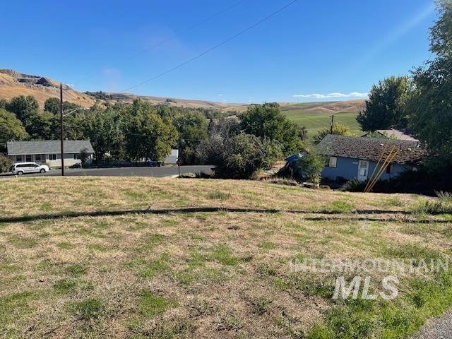 429 30th St., Lewiston, Idaho 83501, 4 Bedrooms, 1 Bathroom, Residential For Sale, Price $345,000,MLS 98964370