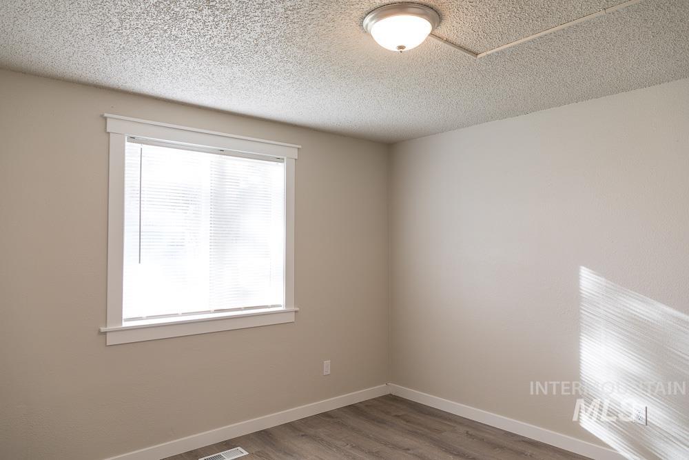 1133 Fortner #8, Ontario, Oregon 97914, 3 Bedrooms, 1 Bathroom, Rental For Rent, Price $1,495,MLS 98964378