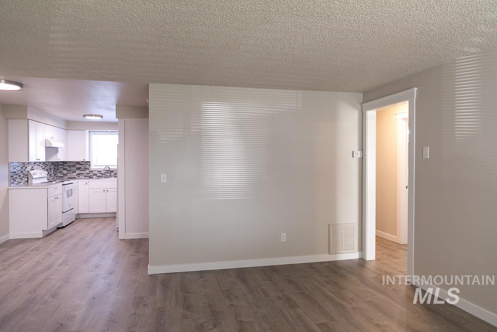 1133 Fortner #8, Ontario, Oregon 97914, 3 Bedrooms, 1 Bathroom, Rental For Rent, Price $1,495,MLS 98964378