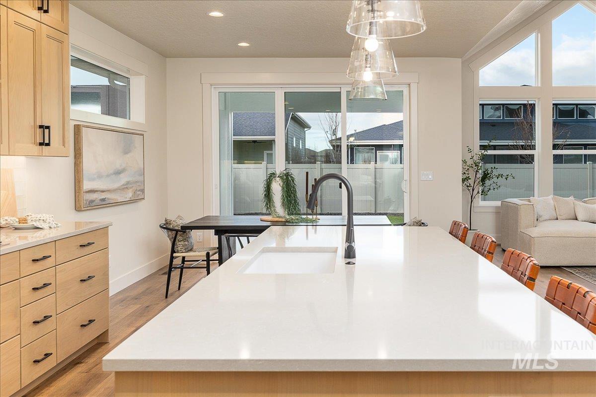 9435 S Egg Harbor, Kuna, Idaho 83634, 4 Bedrooms, 3 Bathrooms, Residential For Sale, Price $779,000,MLS 98964387