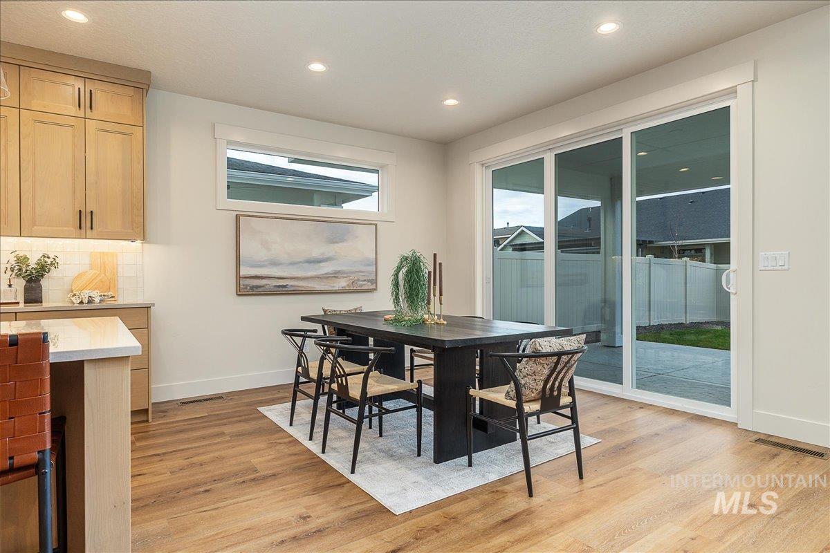 9435 S Egg Harbor, Kuna, Idaho 83634, 4 Bedrooms, 3 Bathrooms, Residential For Sale, Price $779,000,MLS 98964387