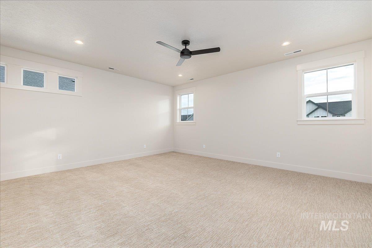 9435 S Egg Harbor, Kuna, Idaho 83634, 4 Bedrooms, 3 Bathrooms, Residential For Sale, Price $779,000,MLS 98964387