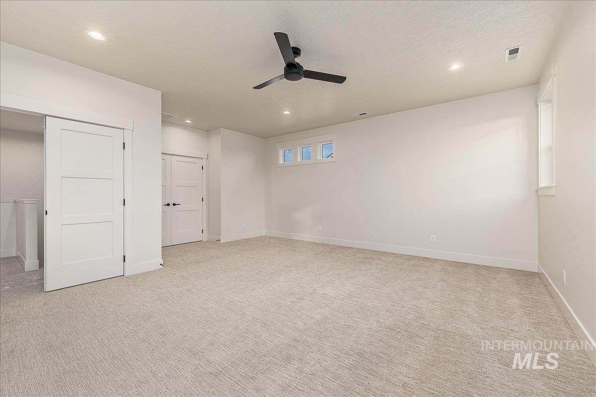 9435 S Egg Harbor, Kuna, Idaho 83634, 4 Bedrooms, 3 Bathrooms, Residential For Sale, Price $779,000,MLS 98964387