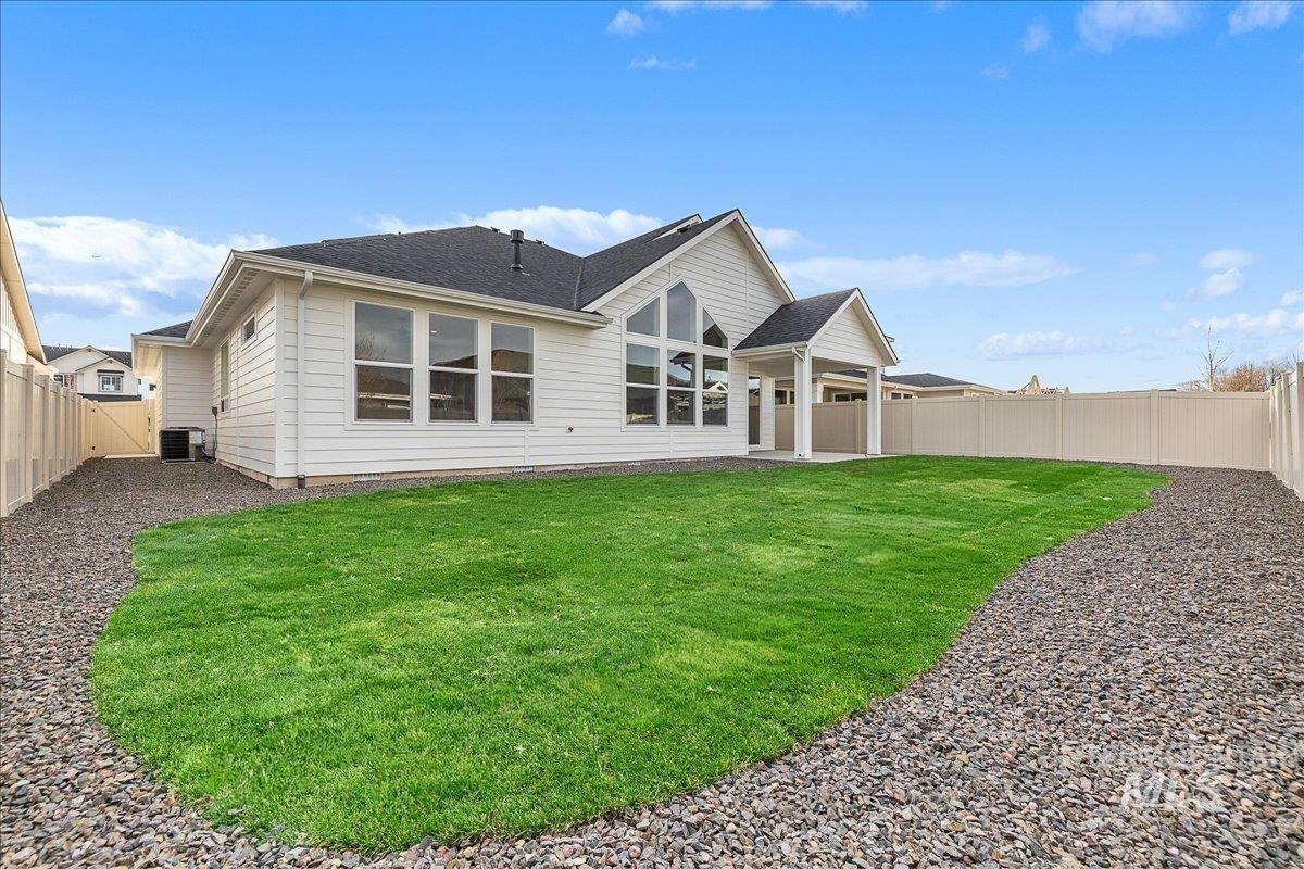 9435 S Egg Harbor, Kuna, Idaho 83634, 4 Bedrooms, 3 Bathrooms, Residential For Sale, Price $779,000,MLS 98964387