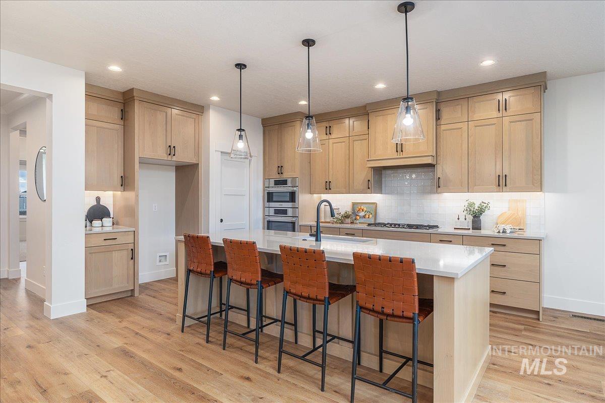 9435 S Egg Harbor, Kuna, Idaho 83634, 4 Bedrooms, 3 Bathrooms, Residential For Sale, Price $779,000,MLS 98964387