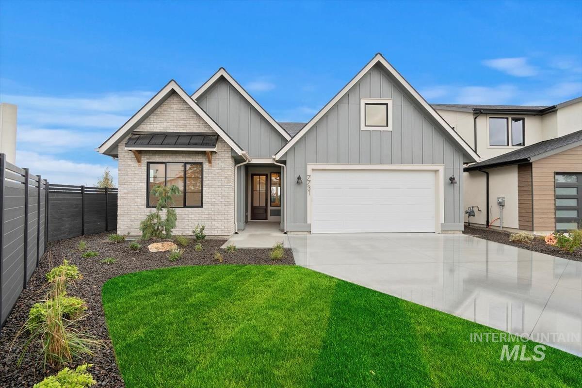 7731 W Daybreak Run Ct, Meridian, Idaho 83646, 3 Bedrooms, 2 Bathrooms, Residential For Sale, Price $599,900,MLS 98964398