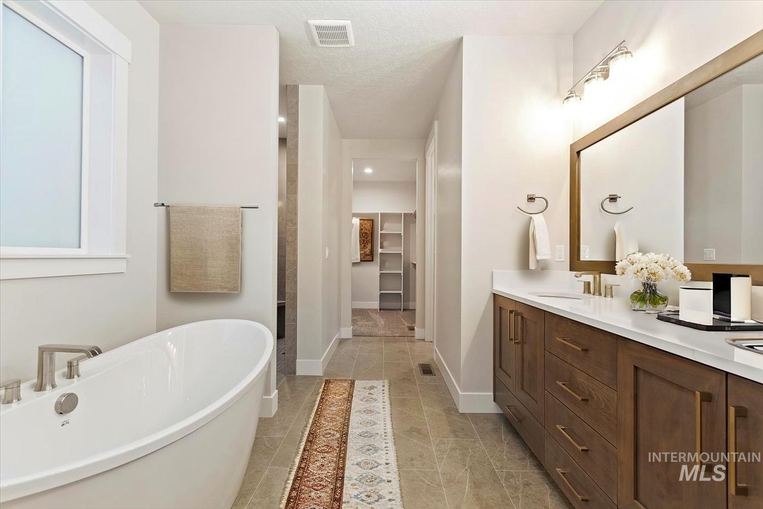 7731 W Daybreak Run Ct, Meridian, Idaho 83646, 3 Bedrooms, 2 Bathrooms, Residential For Sale, Price $599,900,MLS 98964398