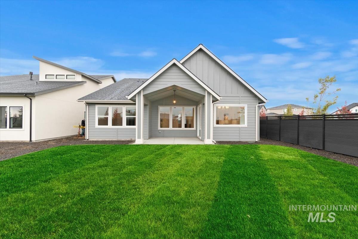 7731 W Daybreak Run Ct, Meridian, Idaho 83646, 3 Bedrooms, 2 Bathrooms, Residential For Sale, Price $599,900,MLS 98964398