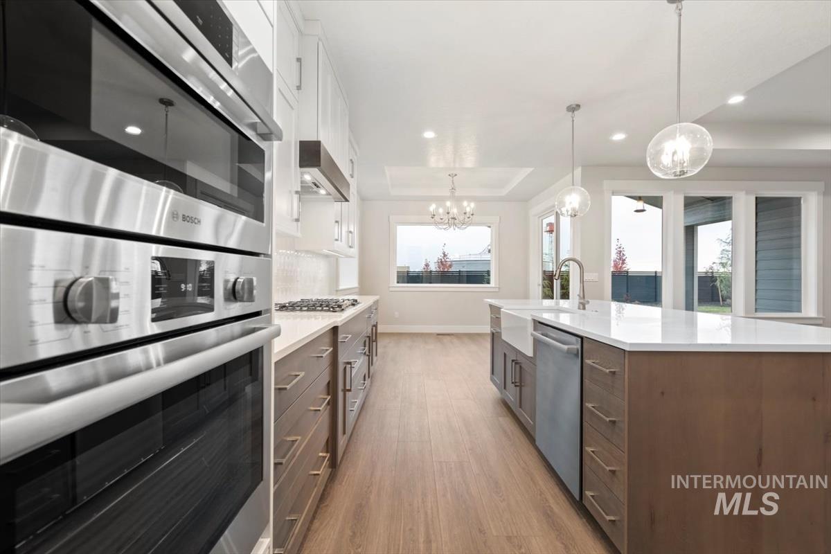 7731 W Daybreak Run Ct, Meridian, Idaho 83646, 3 Bedrooms, 2 Bathrooms, Residential For Sale, Price $599,900,MLS 98964398