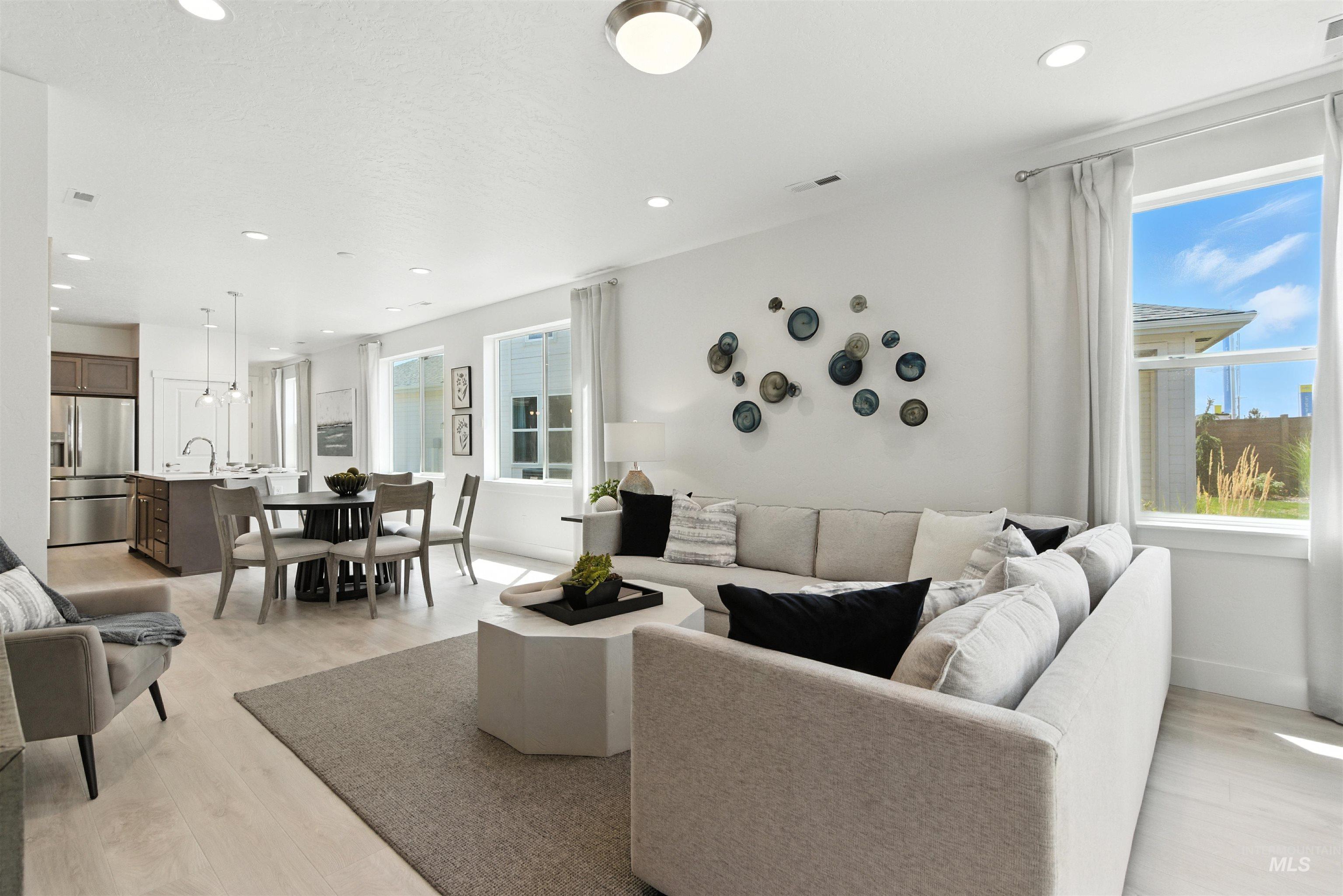 5831 N Patimos Ave, Meridian, Idaho 83646, 3 Bedrooms, 2 Bathrooms, Residential For Sale, Price $519,990,MLS 98964410