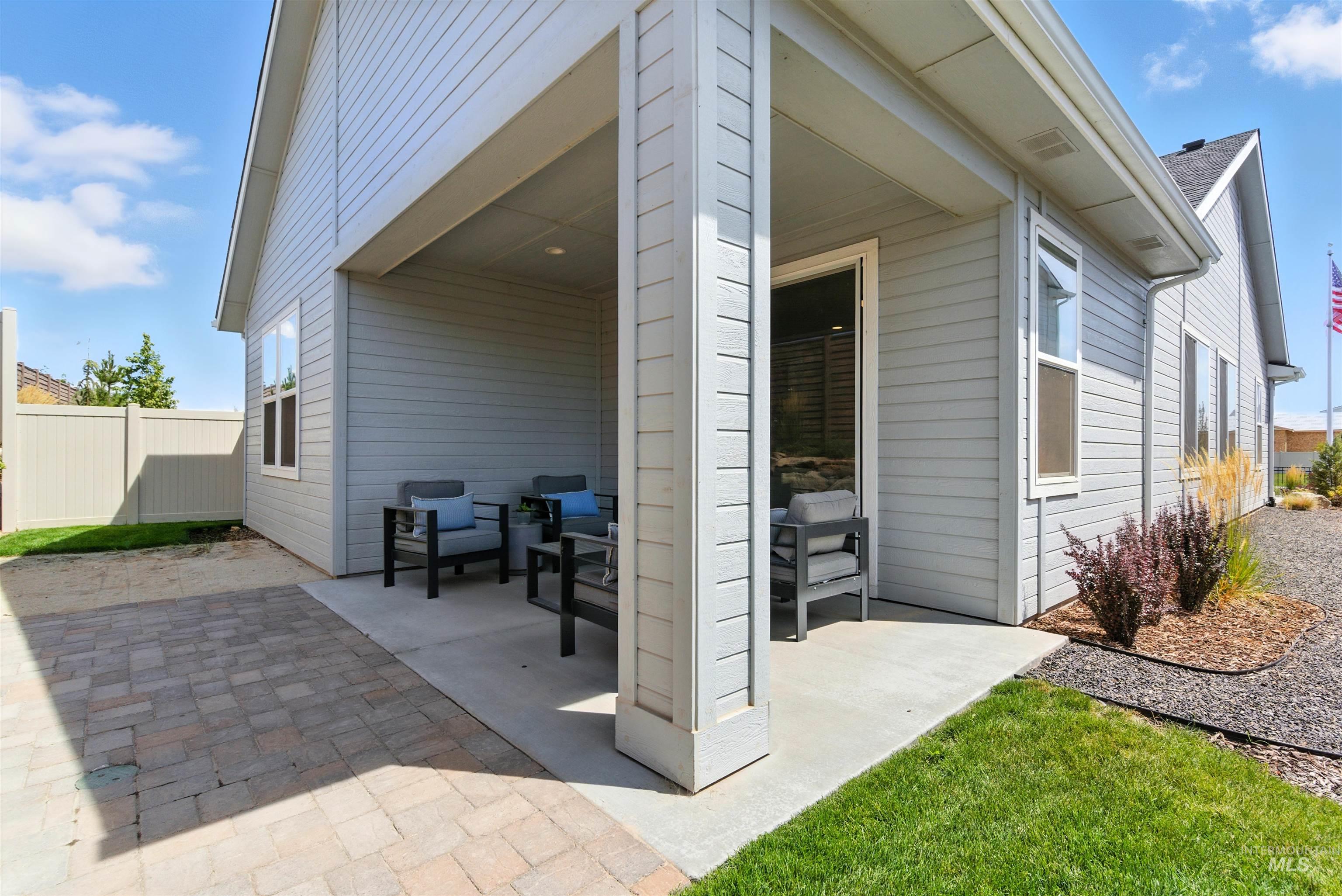 5831 N Patimos Ave, Meridian, Idaho 83646, 3 Bedrooms, 2 Bathrooms, Residential For Sale, Price $519,990,MLS 98964410