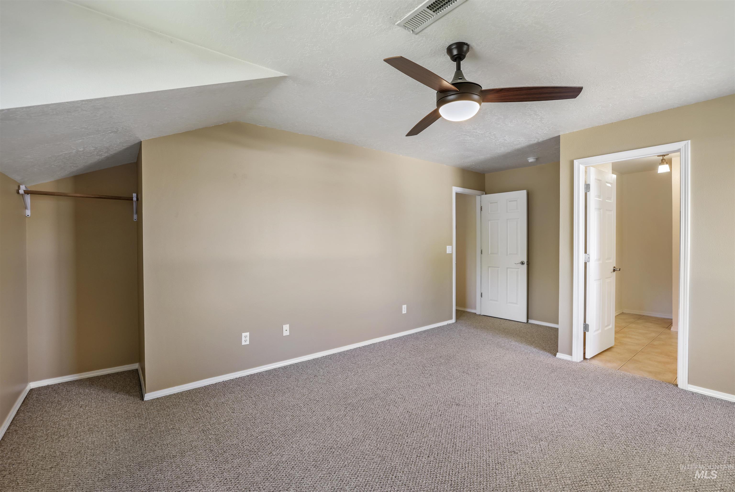 3951 NW Dutton, Mountain Home, Idaho 83647, 4 Bedrooms, 3 Bathrooms, Residential For Sale, Price $509,900,MLS 98964412