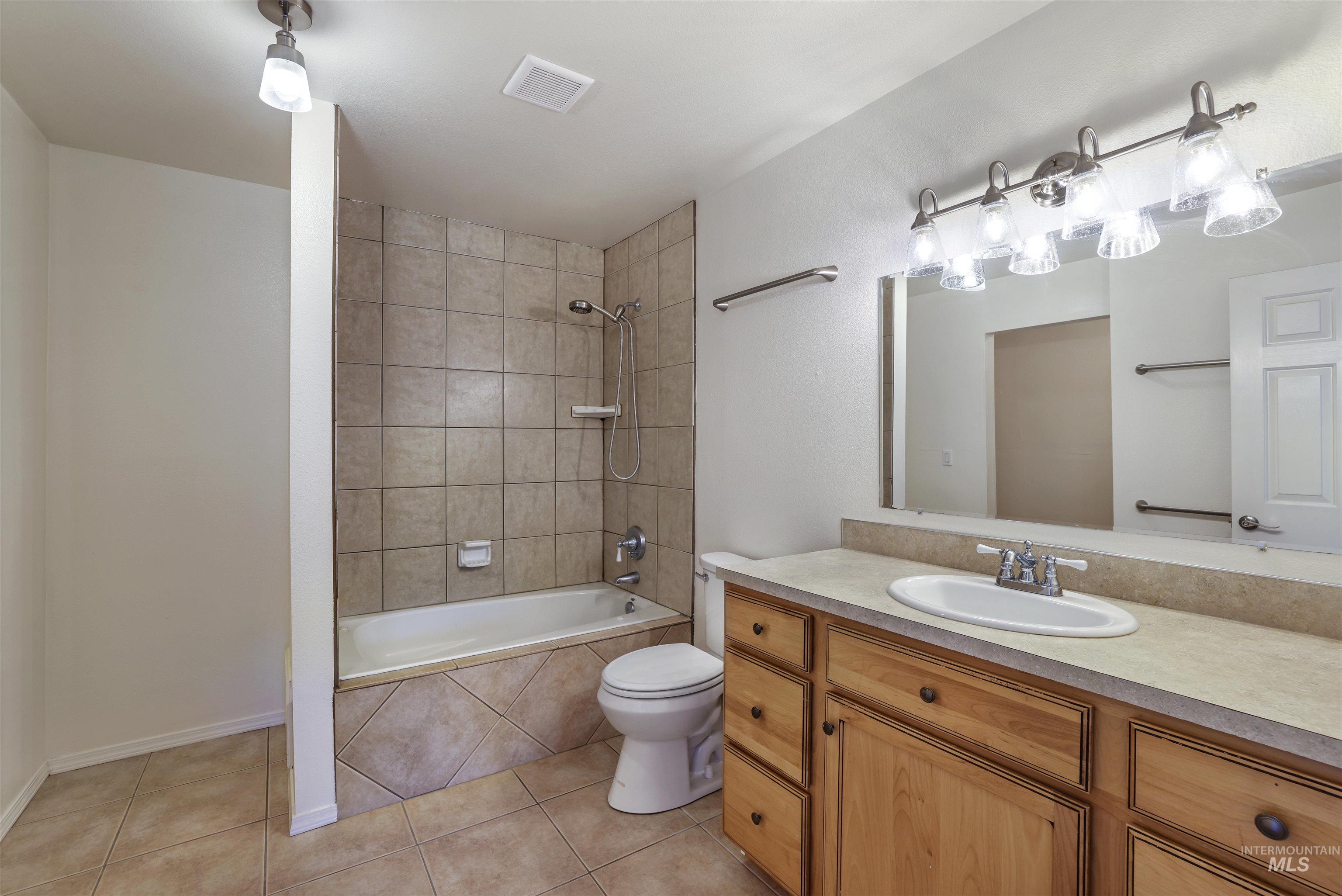 3951 NW Dutton, Mountain Home, Idaho 83647, 4 Bedrooms, 3 Bathrooms, Residential For Sale, Price $509,900,MLS 98964412