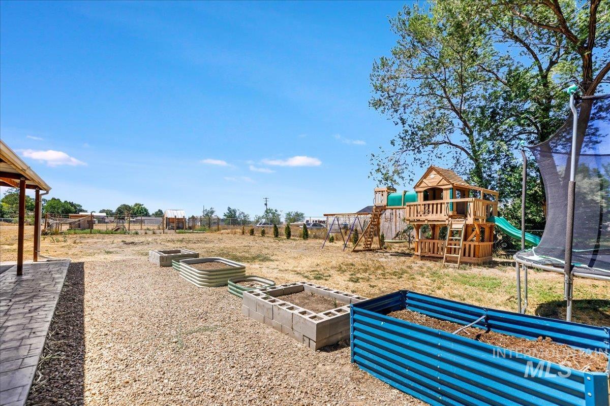 3951 NW Dutton, Mountain Home, Idaho 83647, 4 Bedrooms, 3 Bathrooms, Residential For Sale, Price $509,900,MLS 98964412