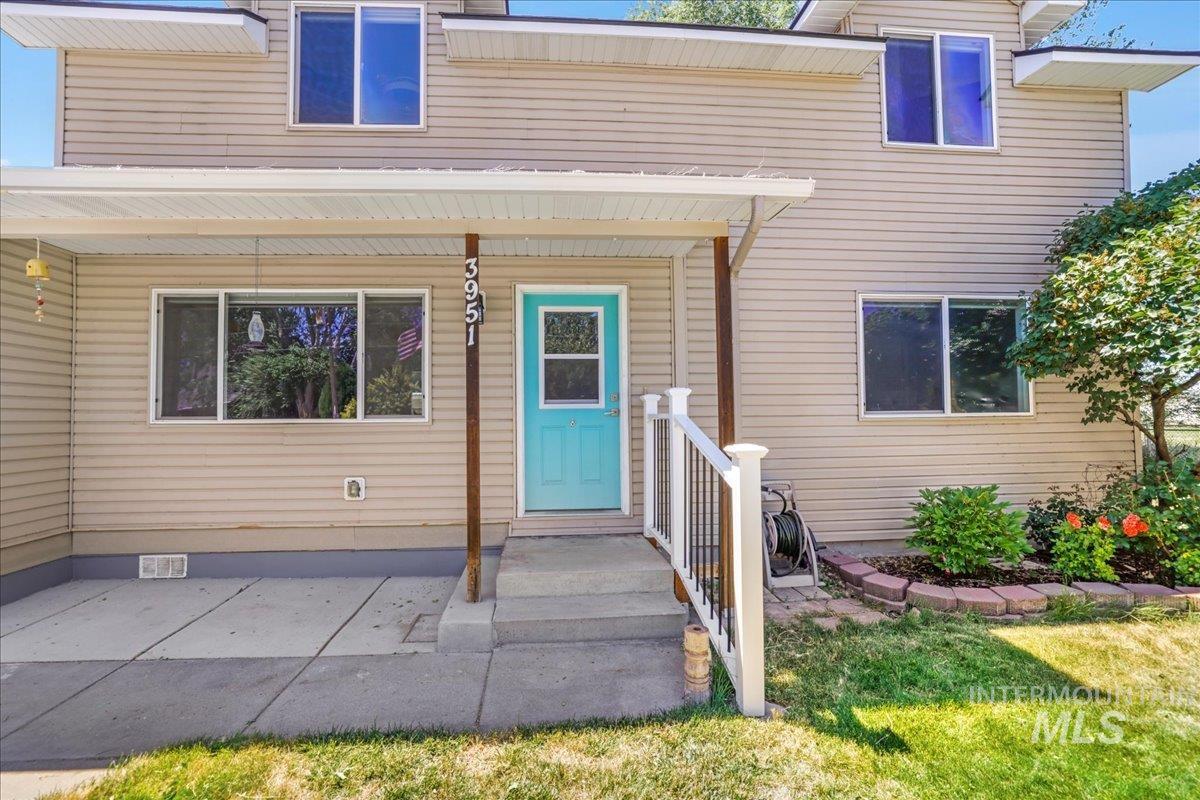 3951 NW Dutton, Mountain Home, Idaho 83647, 4 Bedrooms, 3 Bathrooms, Residential For Sale, Price $509,900,MLS 98964412