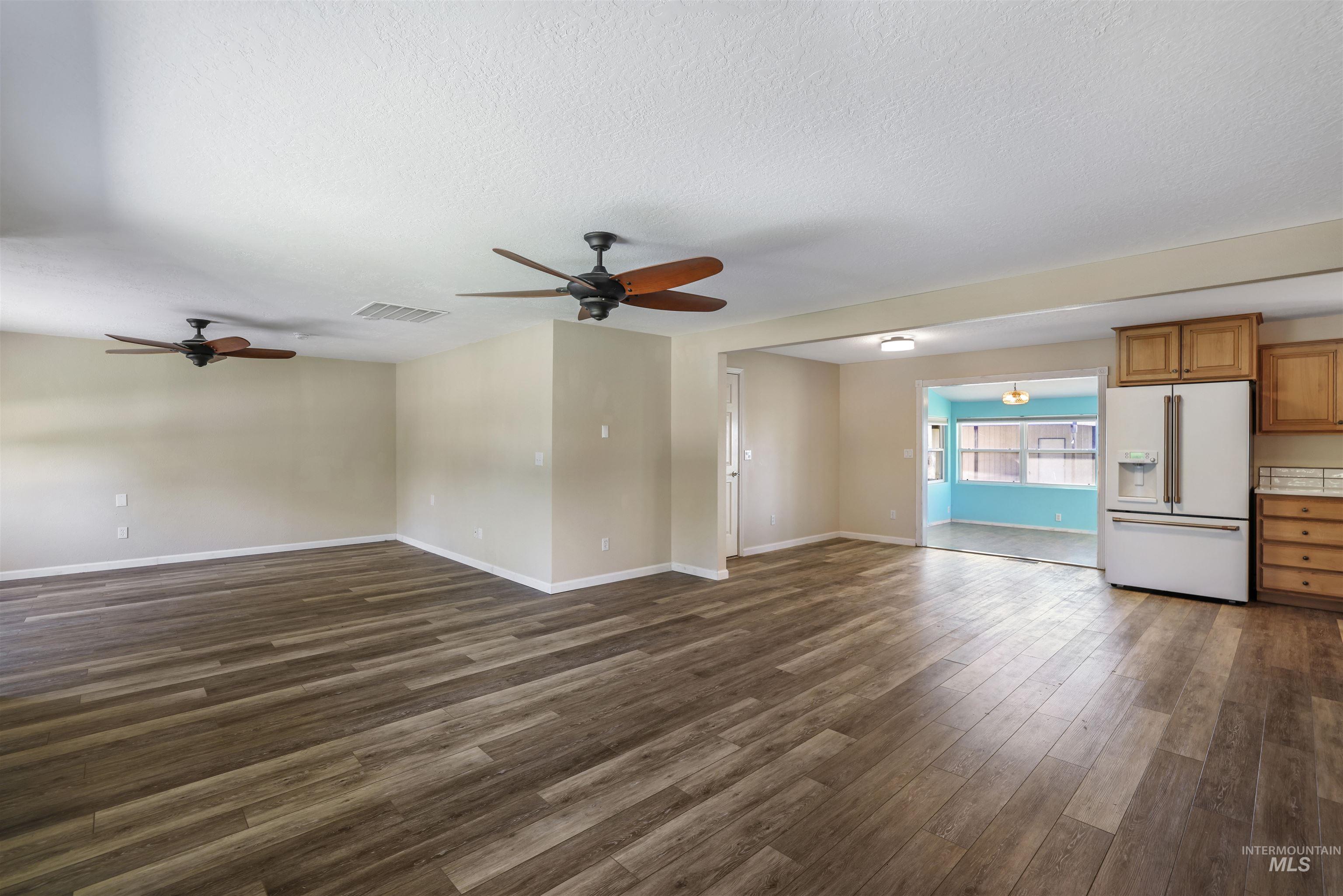 3951 NW Dutton, Mountain Home, Idaho 83647, 4 Bedrooms, 3 Bathrooms, Residential For Sale, Price $509,900,MLS 98964412