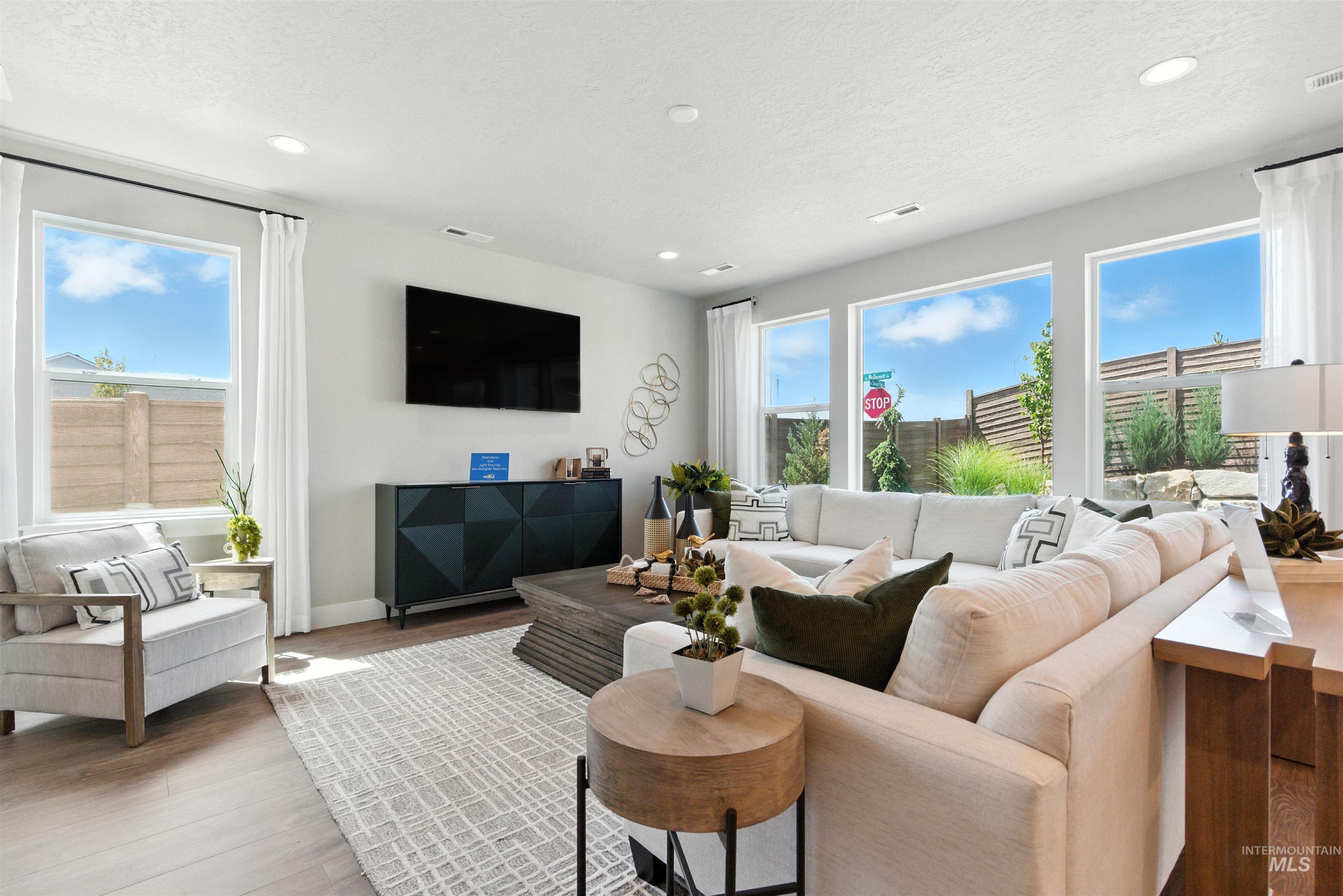 5823 N Patimos Ave, Meridian, Idaho 83646, 3 Bedrooms, 2.5 Bathrooms, Residential For Sale, Price $549,990,MLS 98964413