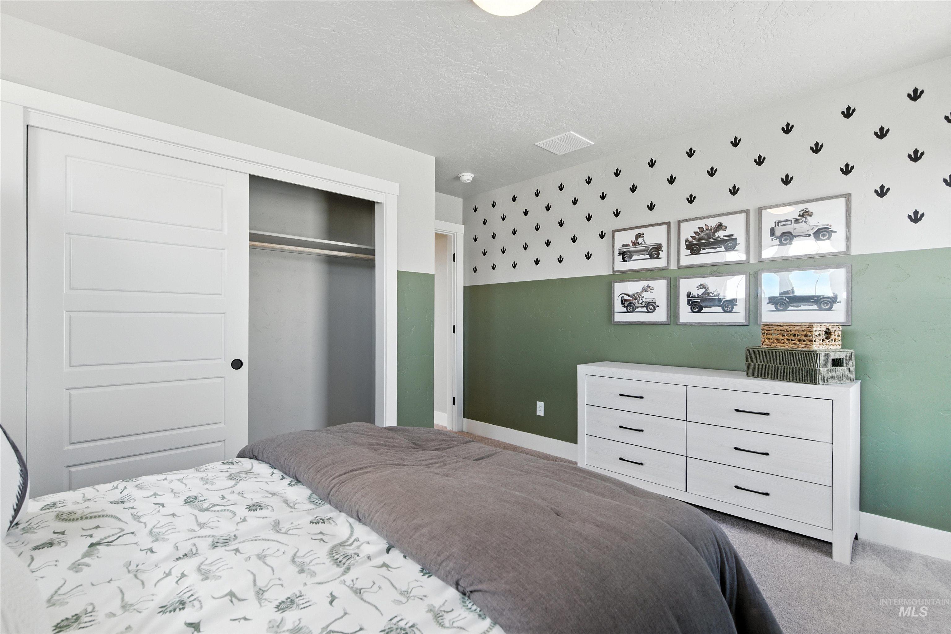 5823 N Patimos Ave, Meridian, Idaho 83646, 3 Bedrooms, 2.5 Bathrooms, Residential For Sale, Price $549,990,MLS 98964413