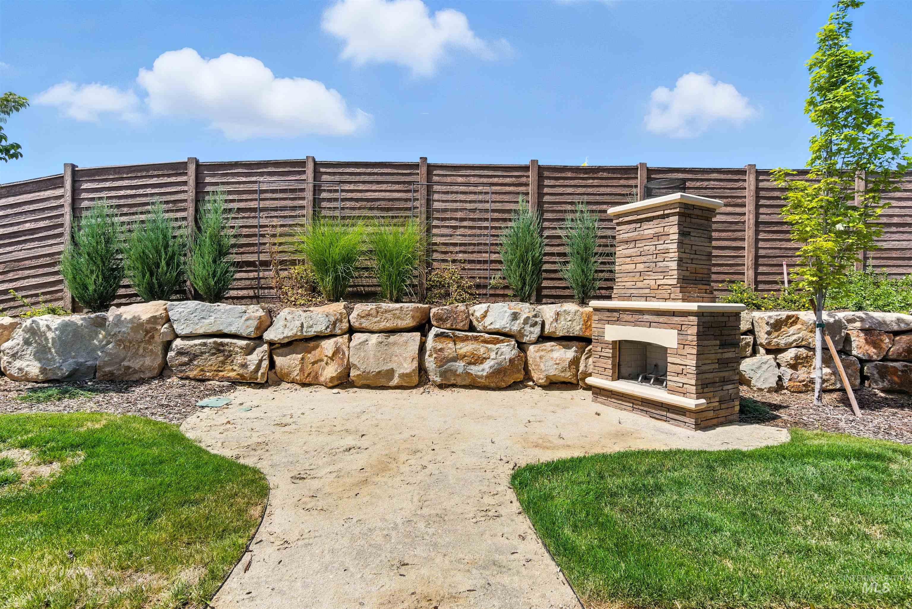 5823 N Patimos Ave, Meridian, Idaho 83646, 3 Bedrooms, 2.5 Bathrooms, Residential For Sale, Price $549,990,MLS 98964413