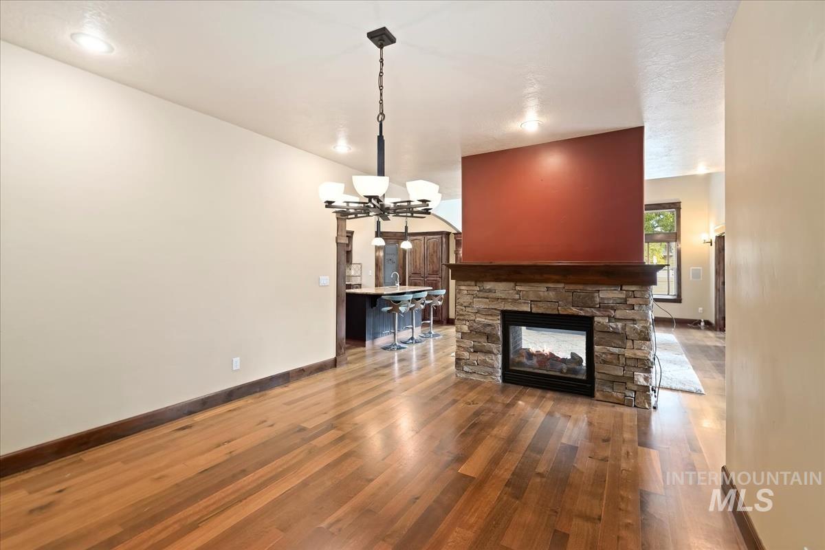 2543 W Divide Creek, Meridian, Idaho 83646, 5 Bedrooms, 3.5 Bathrooms, Residential For Sale, Price $739,900,MLS 98964419