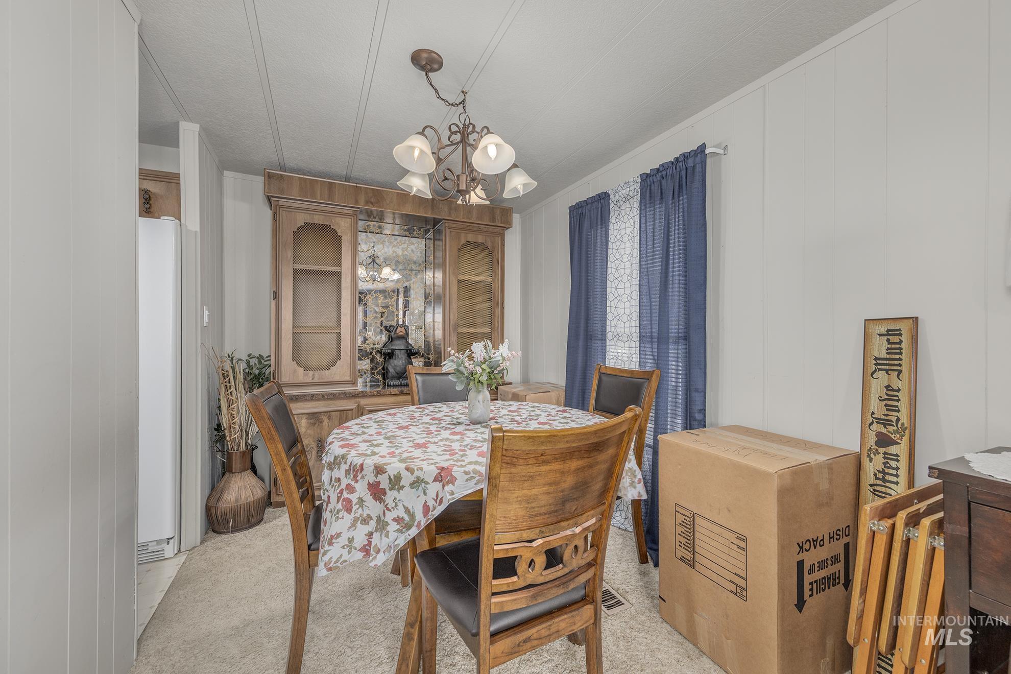 215 Farber Dr, Payette, Idaho 83661, 3 Bedrooms, 2 Bathrooms, Residential For Sale, Price $247,900,MLS 98964426