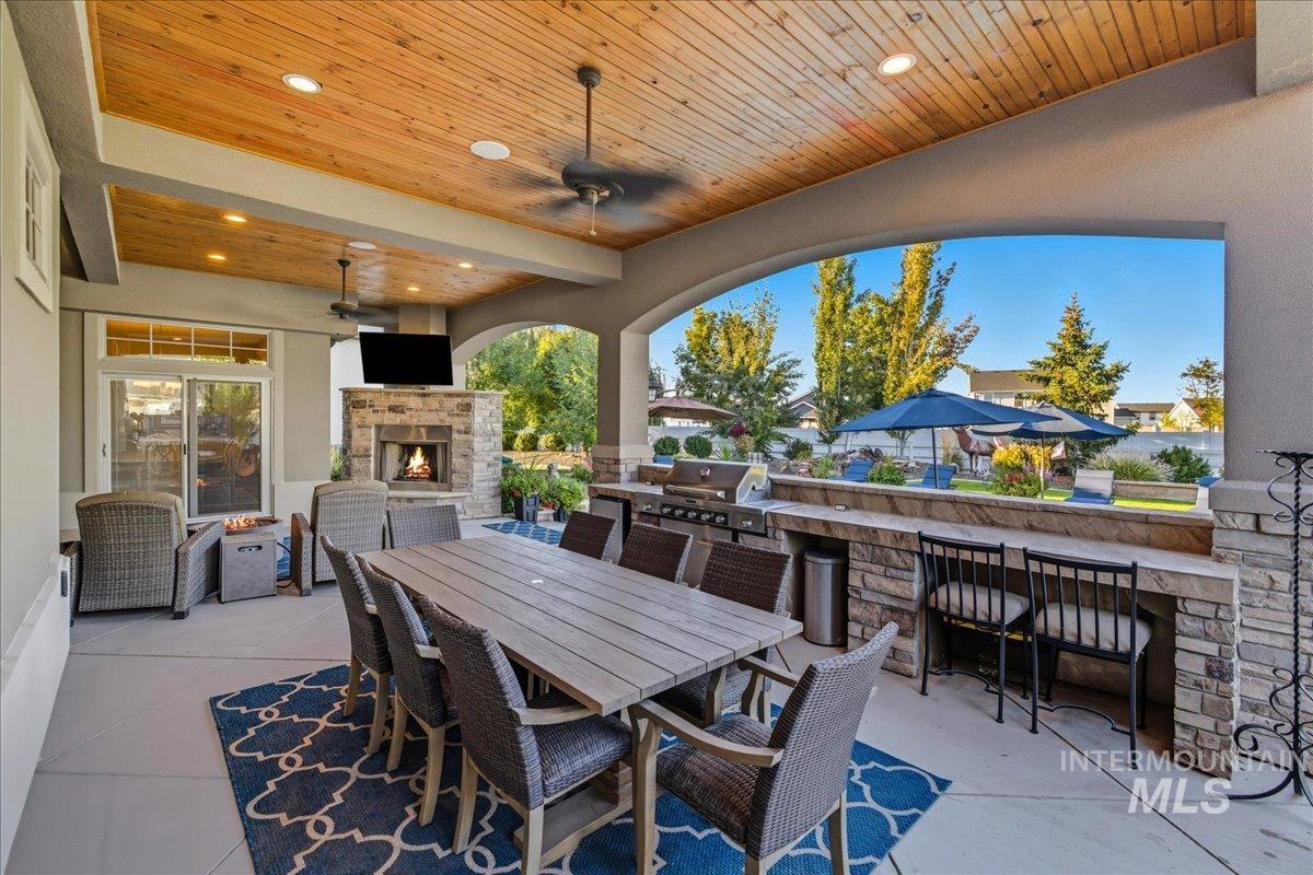 17500 Stiehl Creek Dr, Nampa, Idaho 83687, 4 Bedrooms, 4.5 Bathrooms, Residential For Sale, Price $1,995,000, 98964437