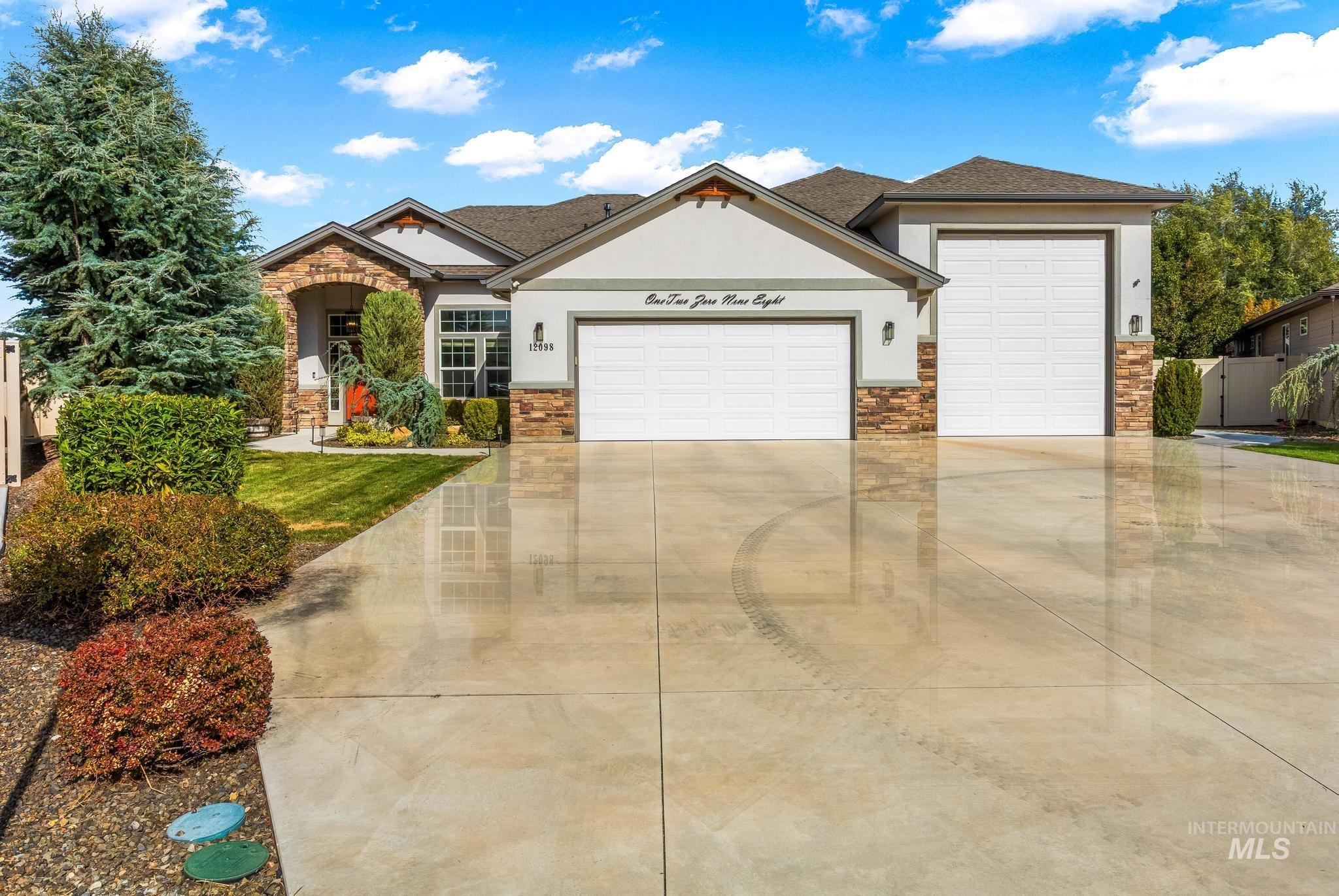 12098 W Rice Road, Star, Idaho 83669, 3 Bedrooms, 3 Bathrooms, Residential For Sale, Price $855,000,MLS 98964442